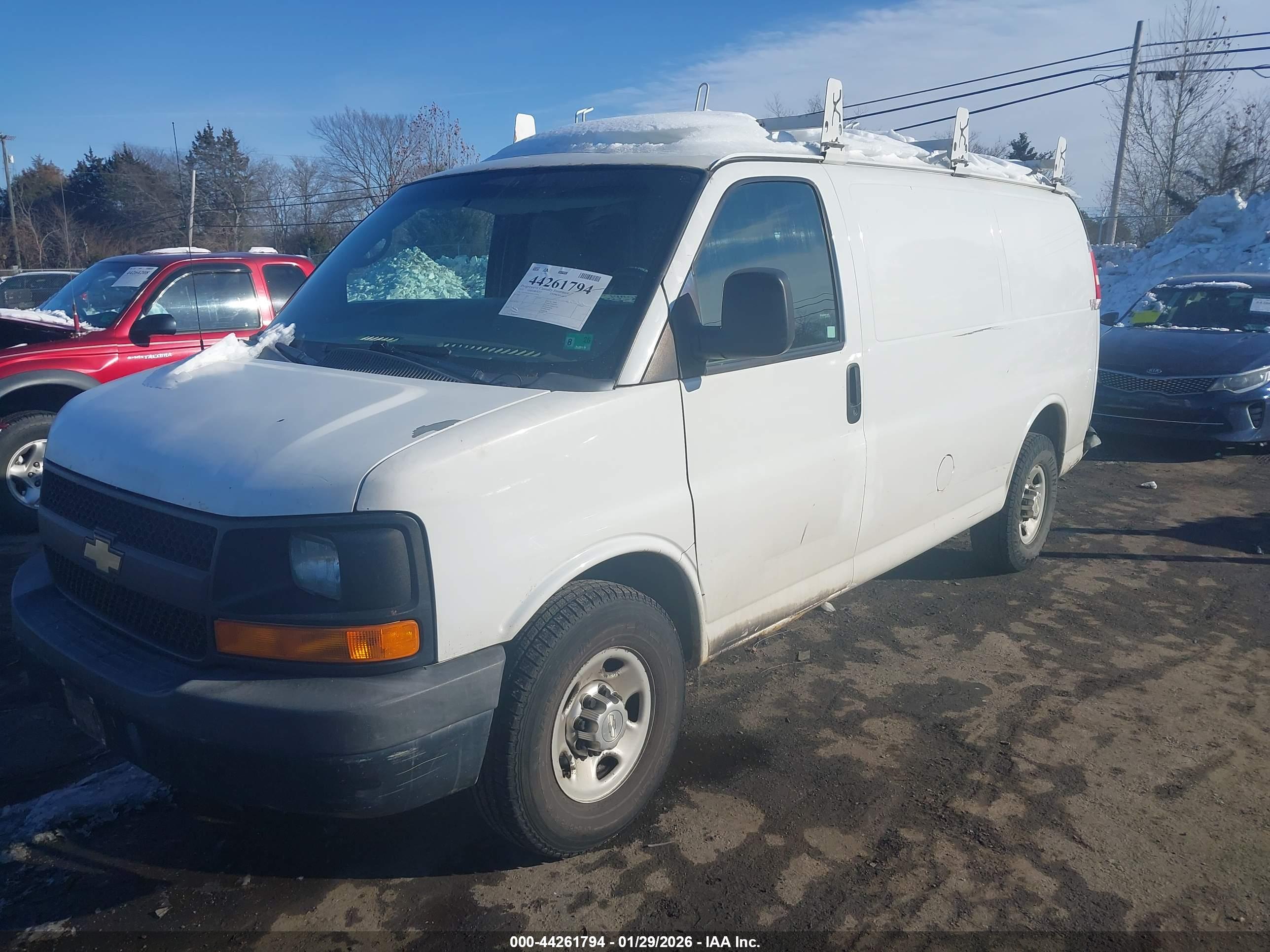 CHEVROLET EXPRESS image 2