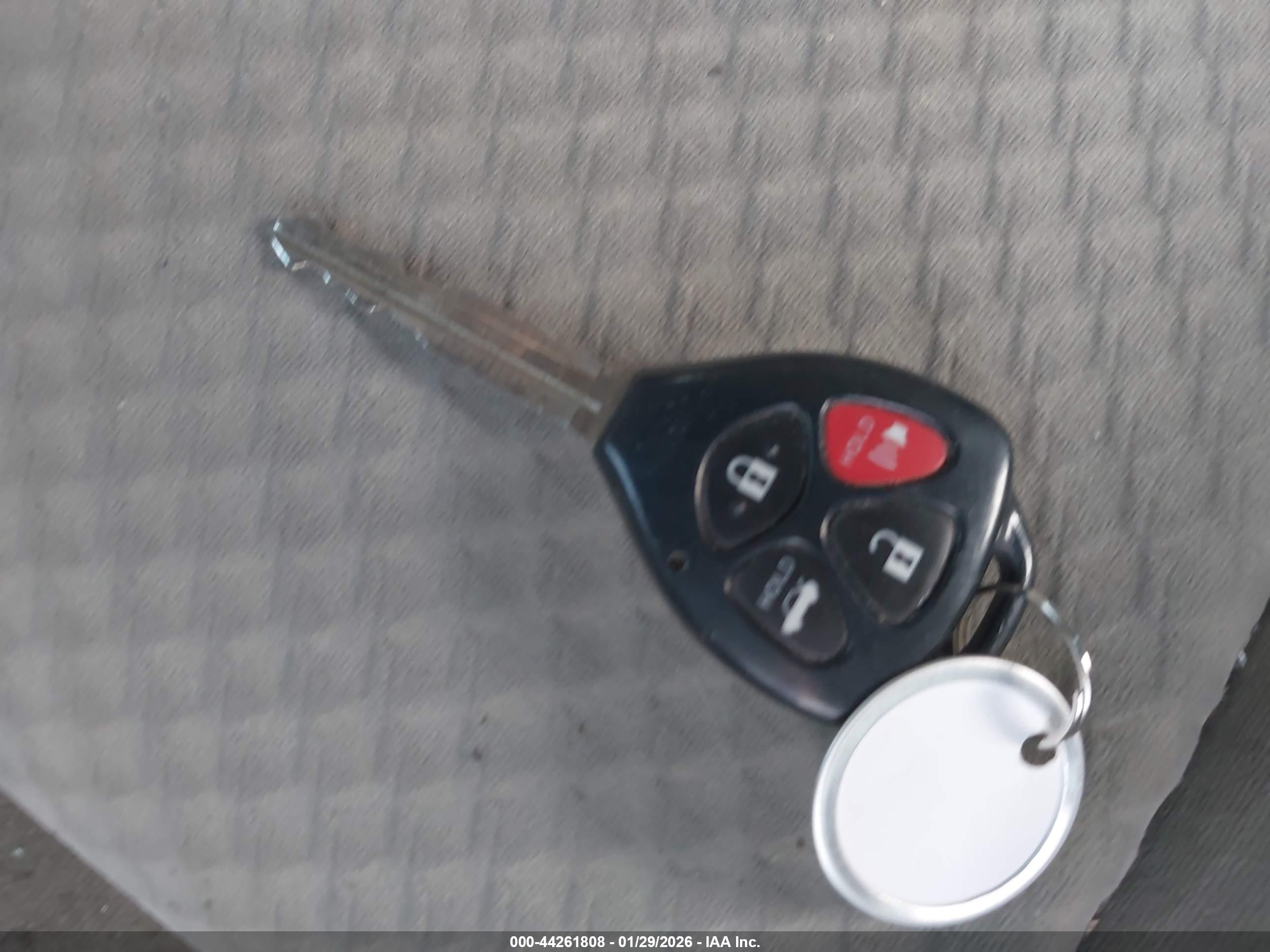 TOYOTA CAMRY image 11