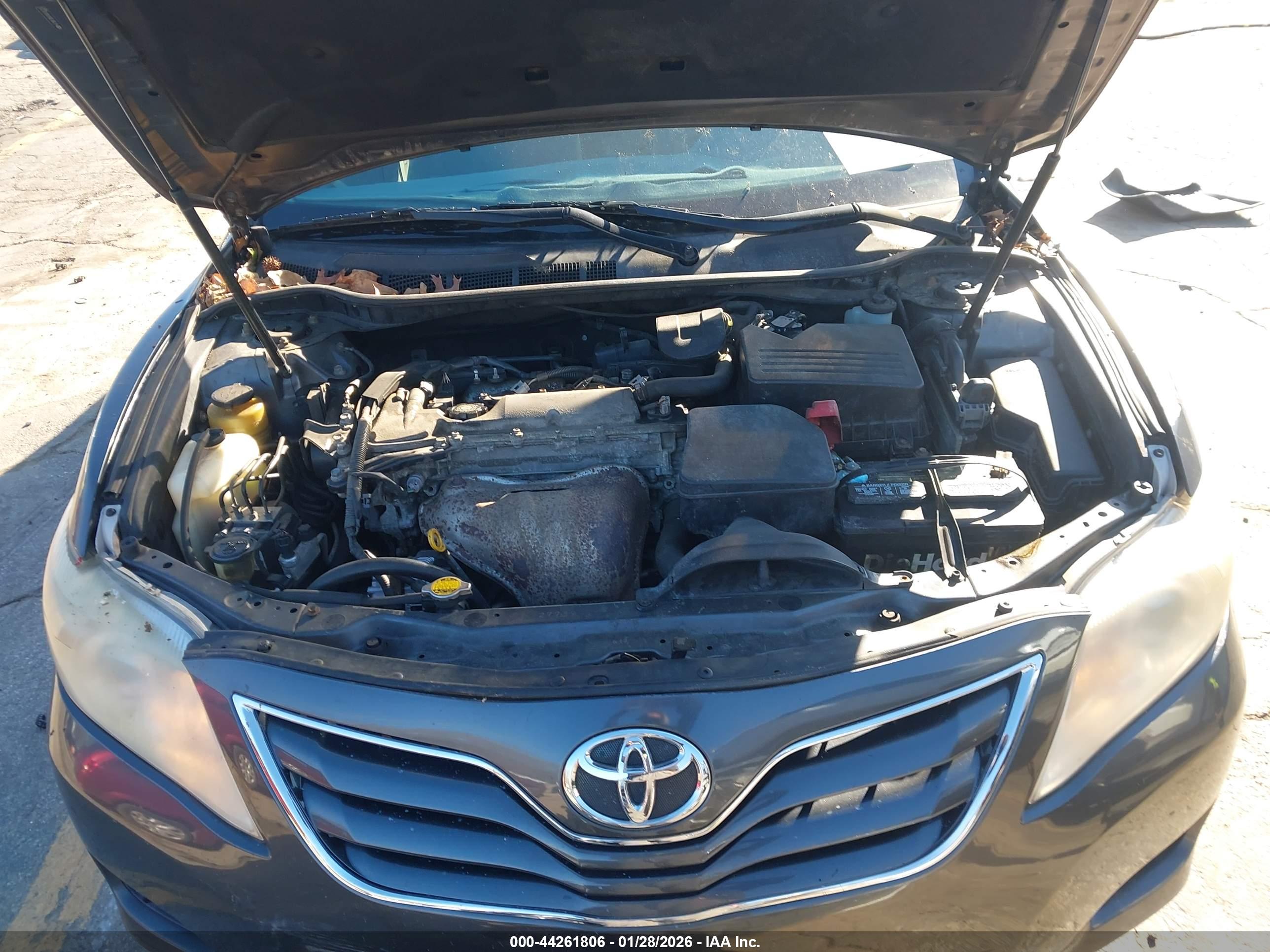 TOYOTA CAMRY image 10