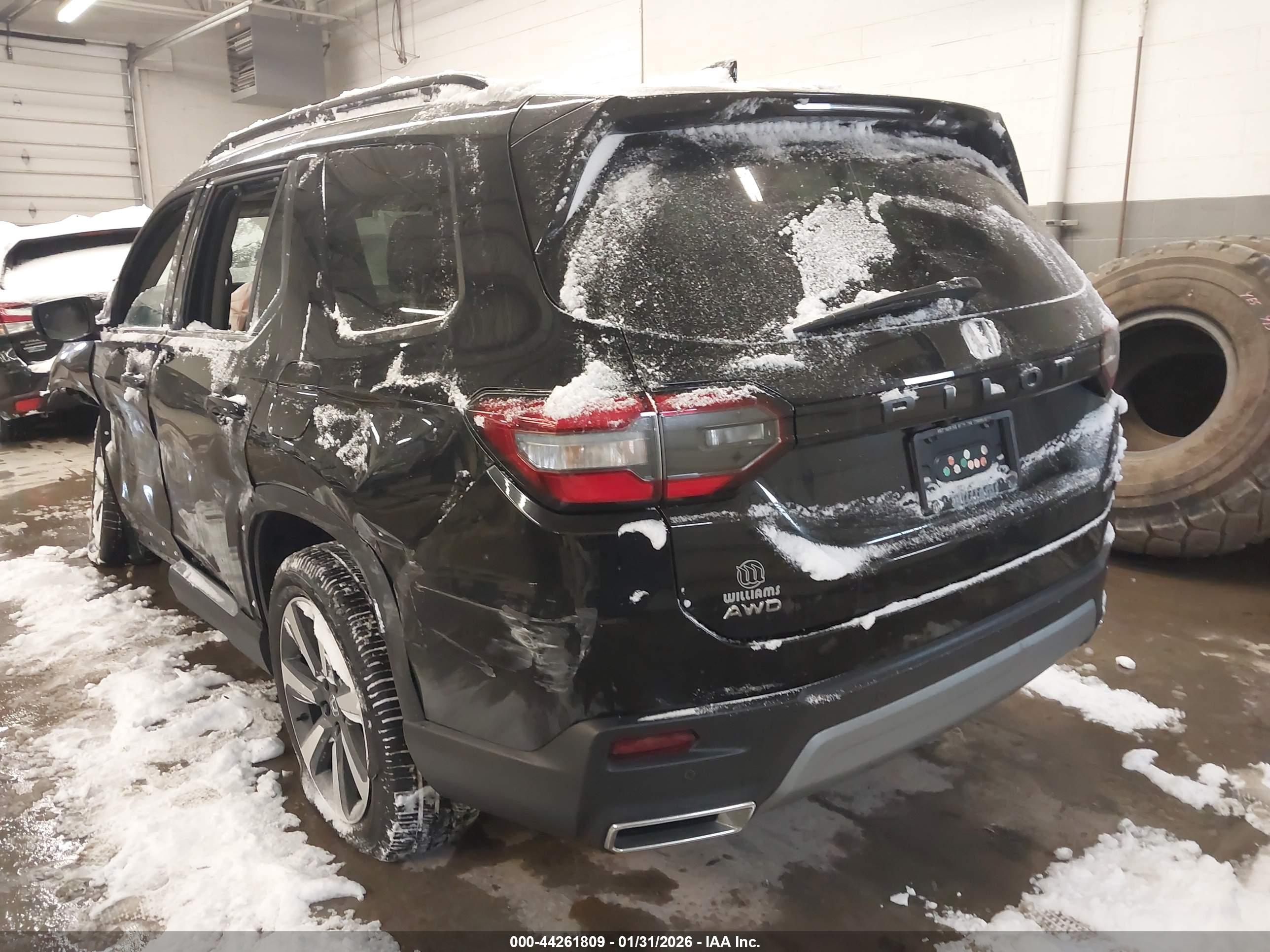 HONDA PILOT image 3