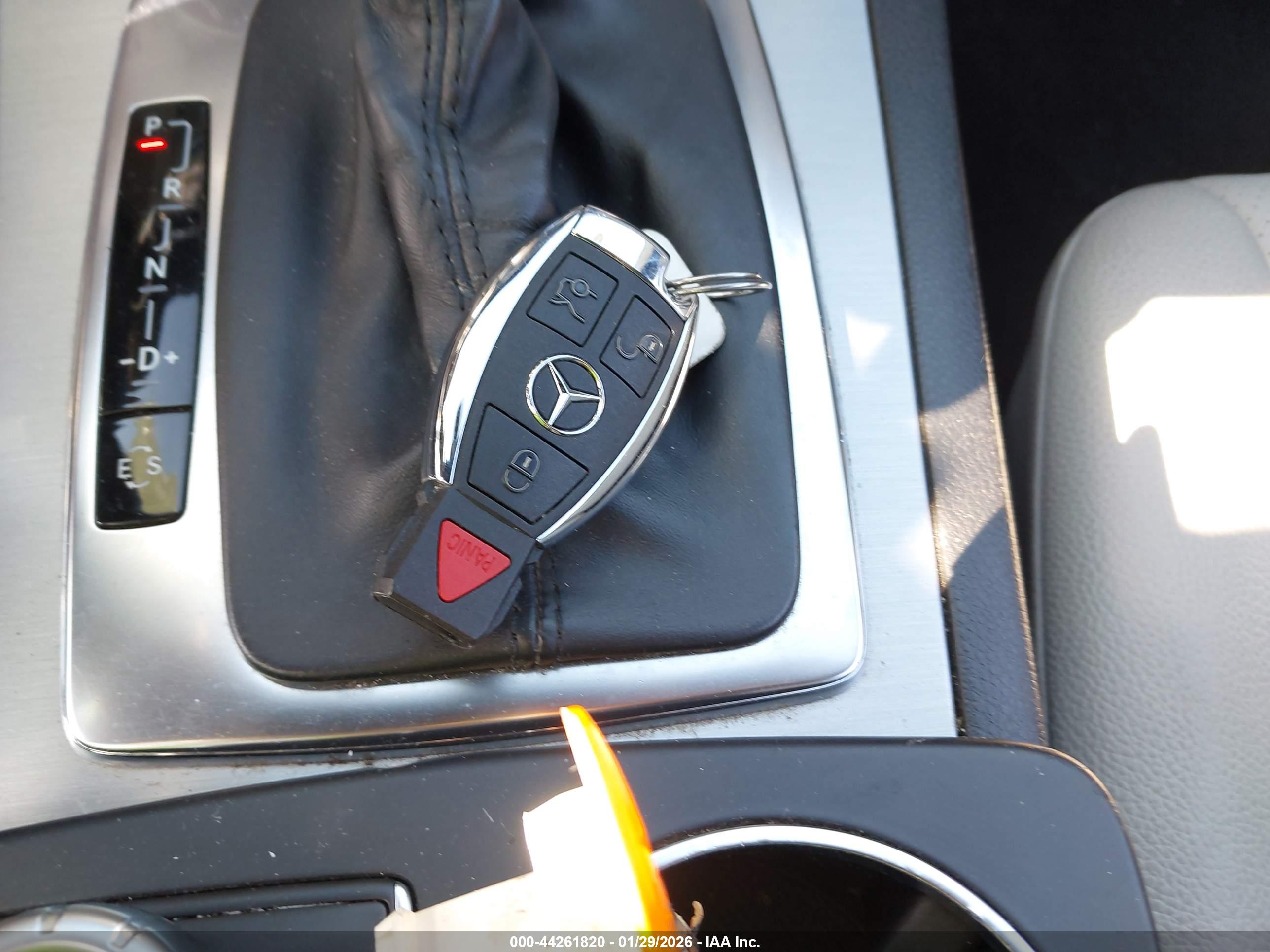MERCEDES-BENZ C image 11