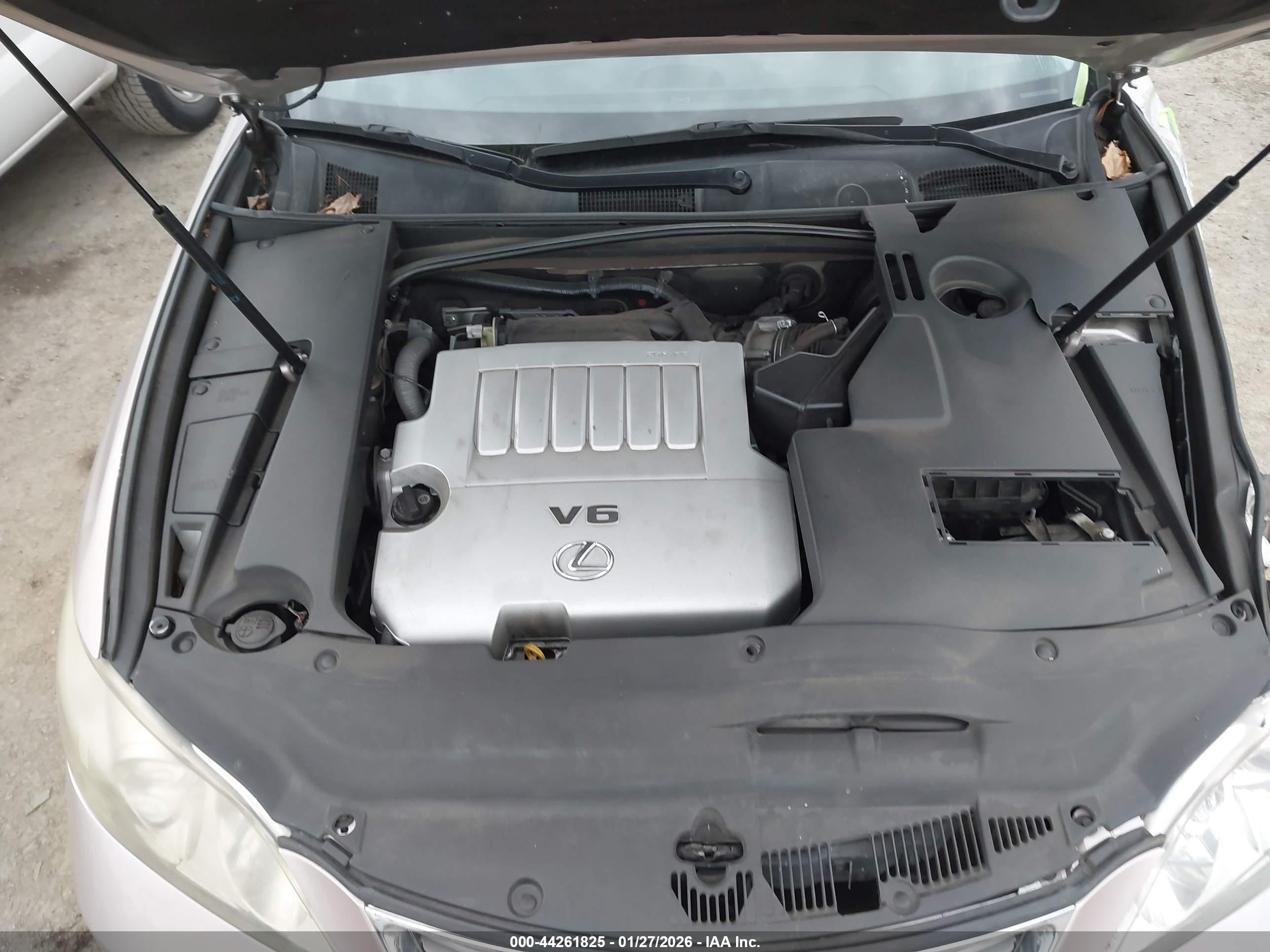 LEXUS ES image 10