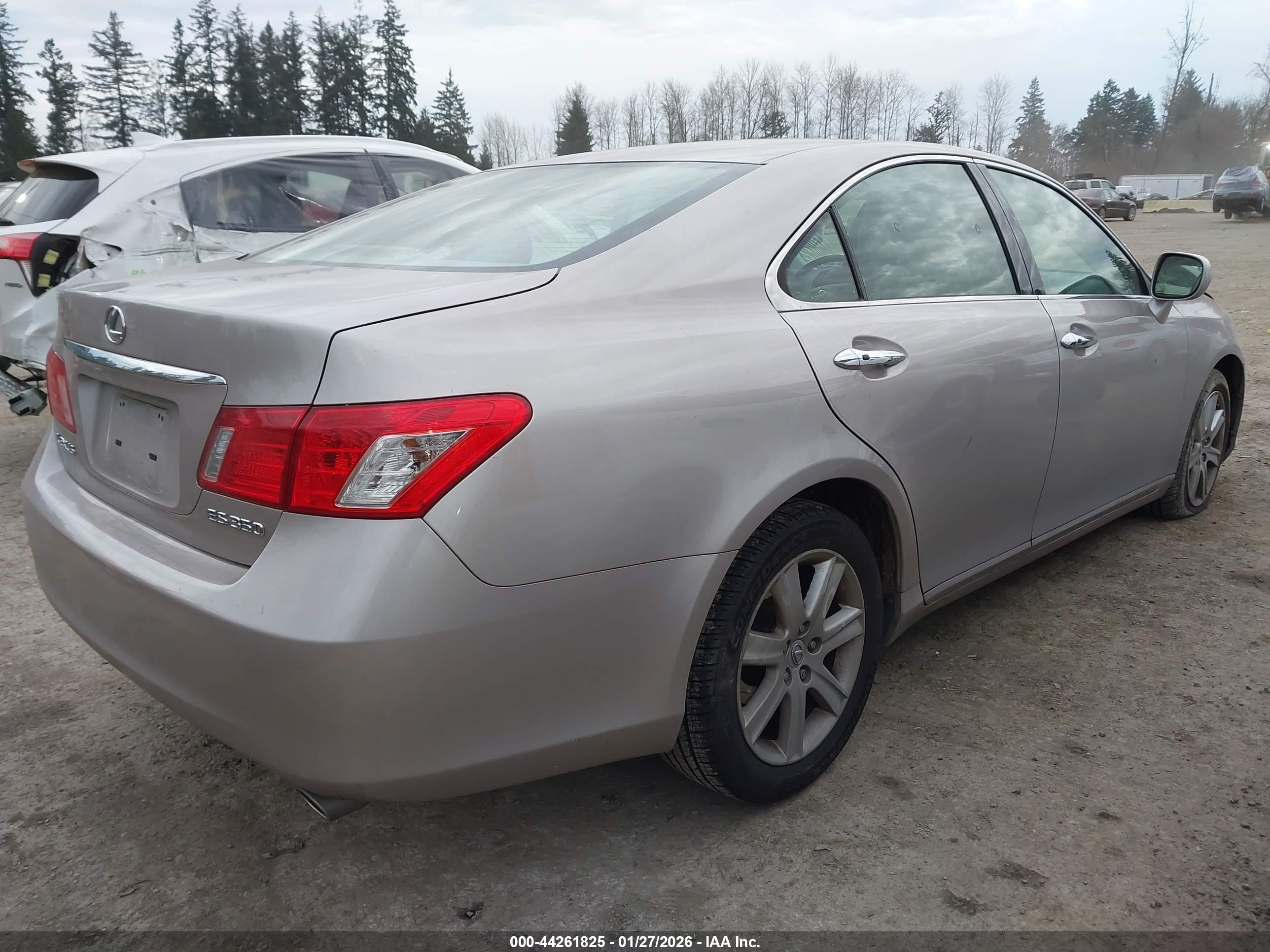 LEXUS ES image 4