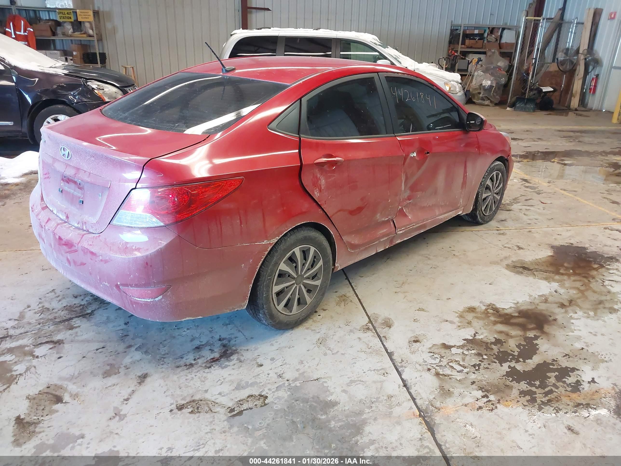 HYUNDAI ACCENT image 4