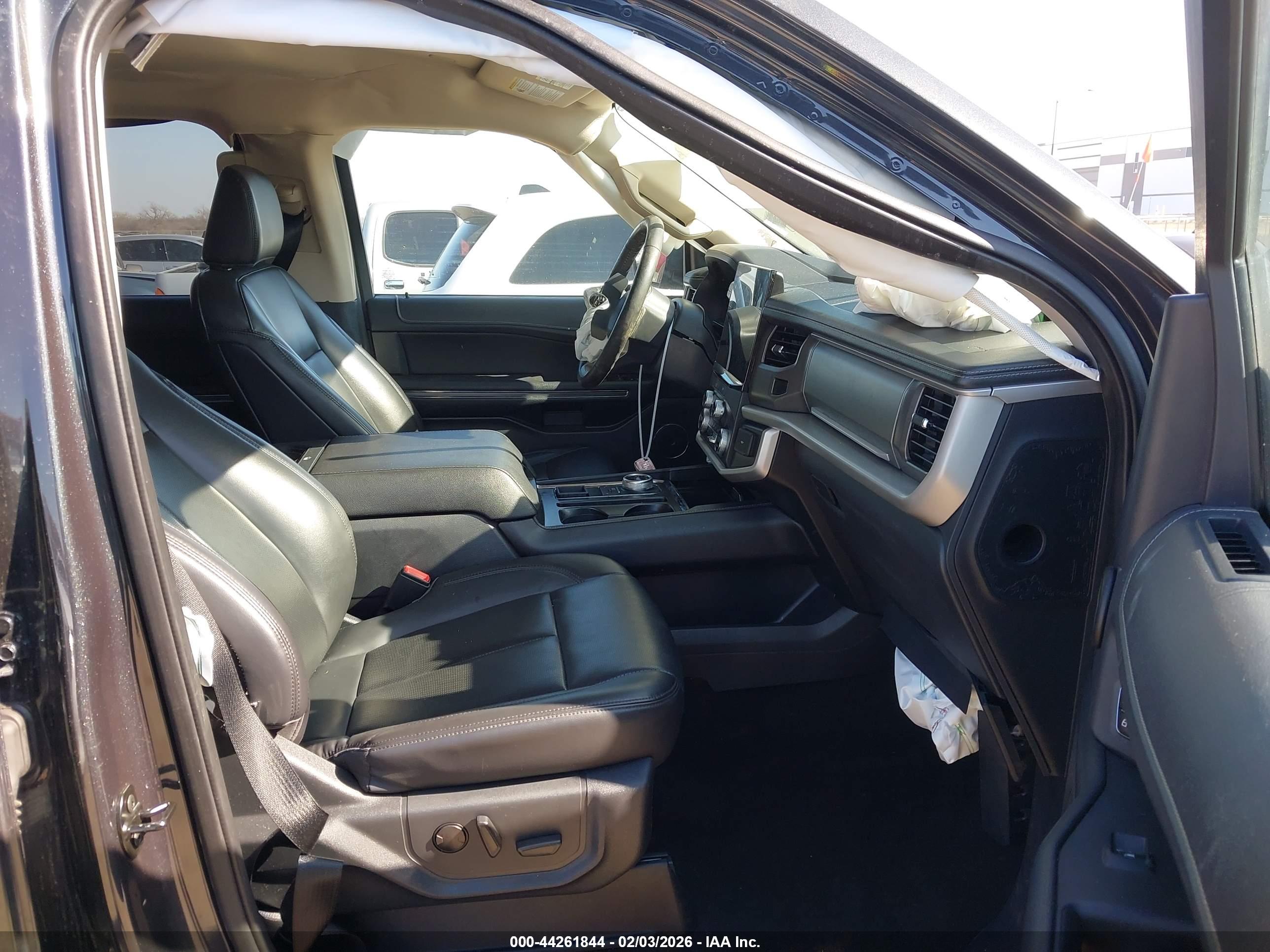 FORD EXPEDITION image 5