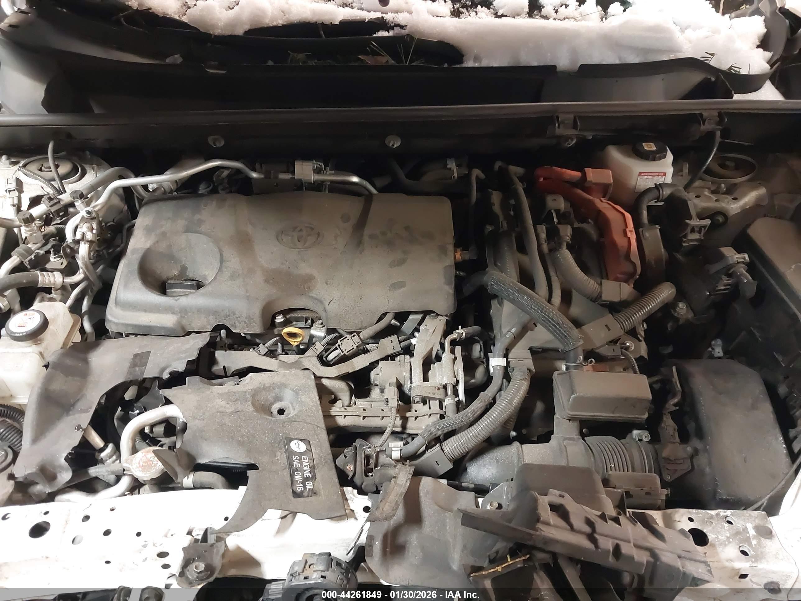 TOYOTA RAV4 image 10