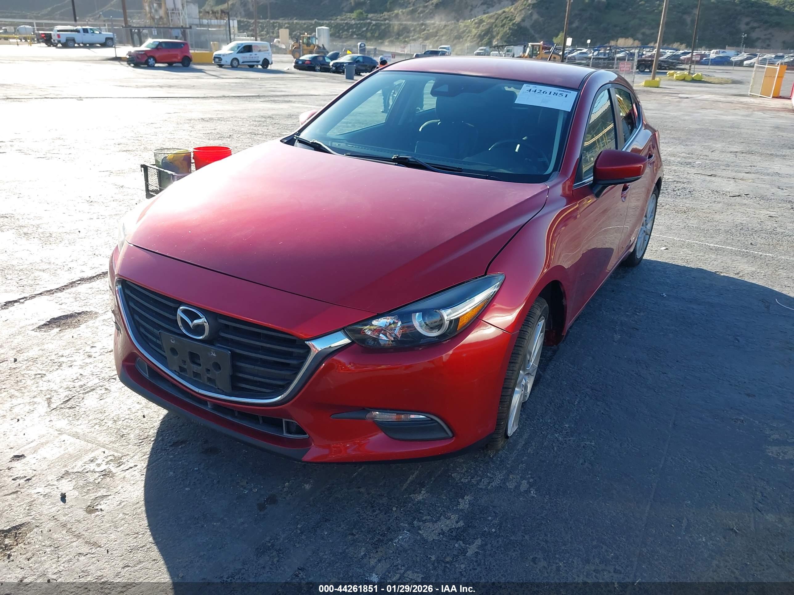 MAZDA MAZDA3 image 2