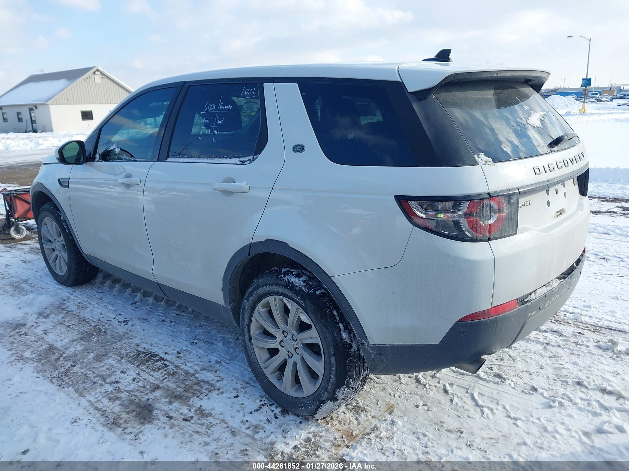 LAND ROVER image 3