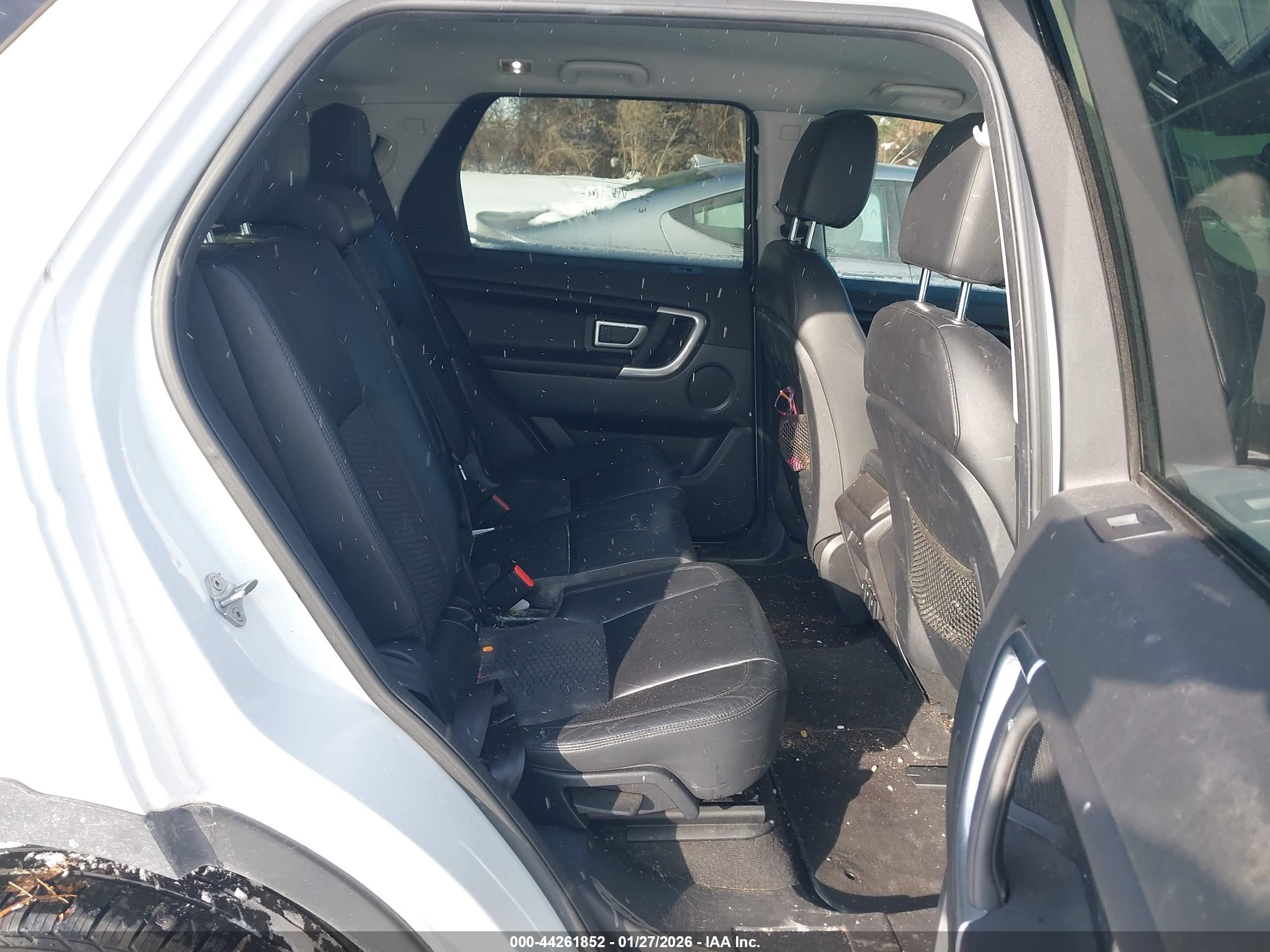 LAND ROVER image 8