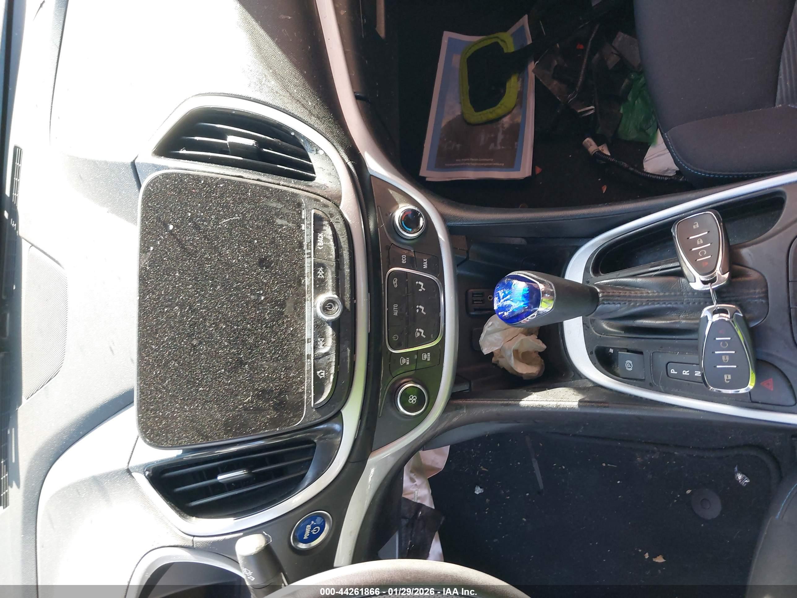 CHEVROLET VOLT image 11
