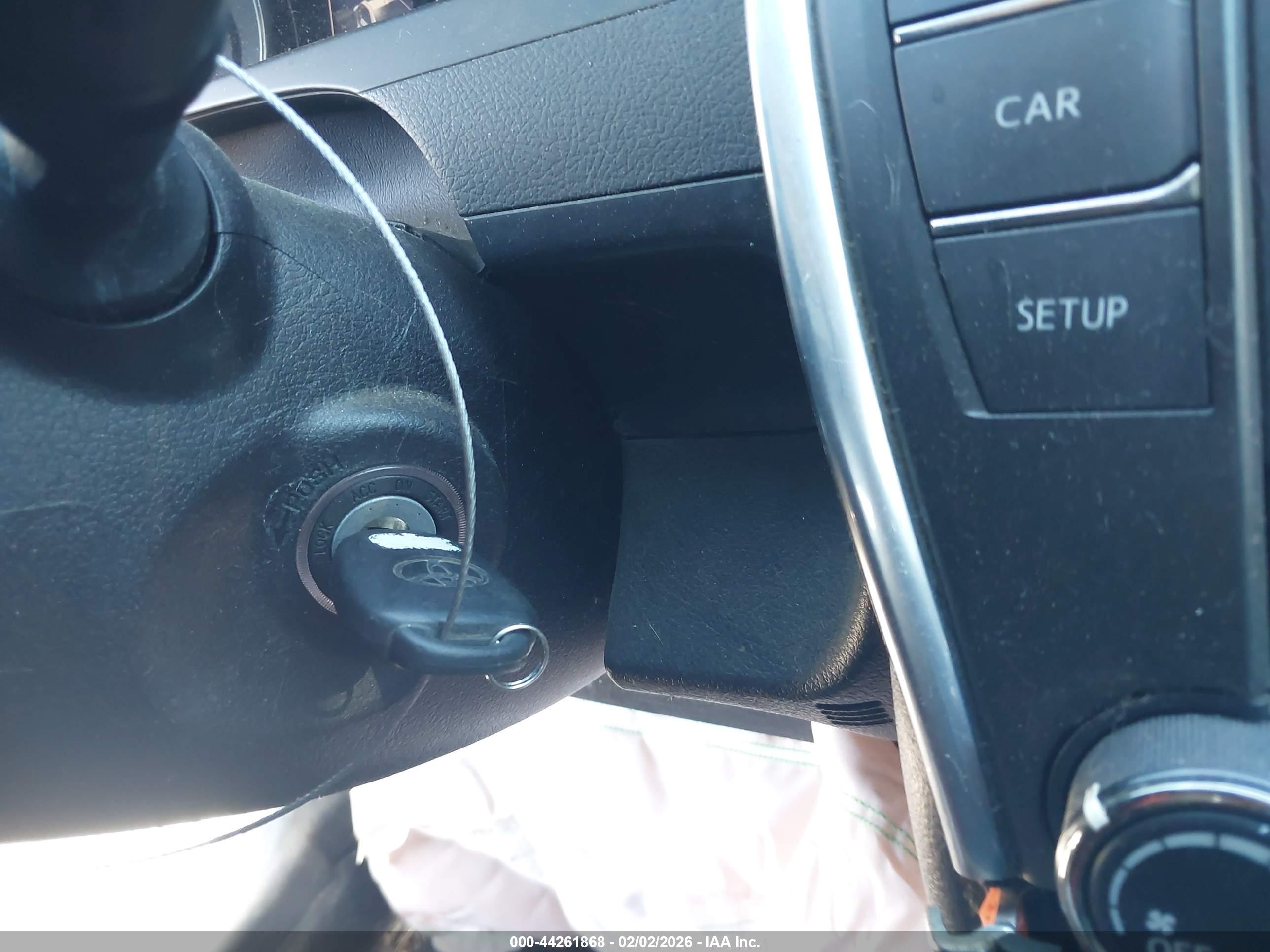 TOYOTA CAMRY image 11