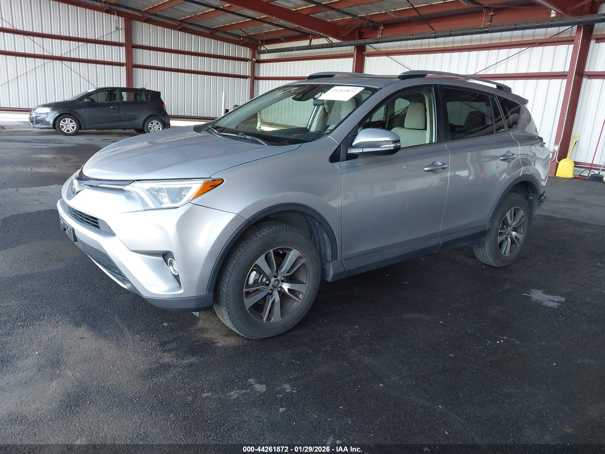 TOYOTA RAV4 image 2