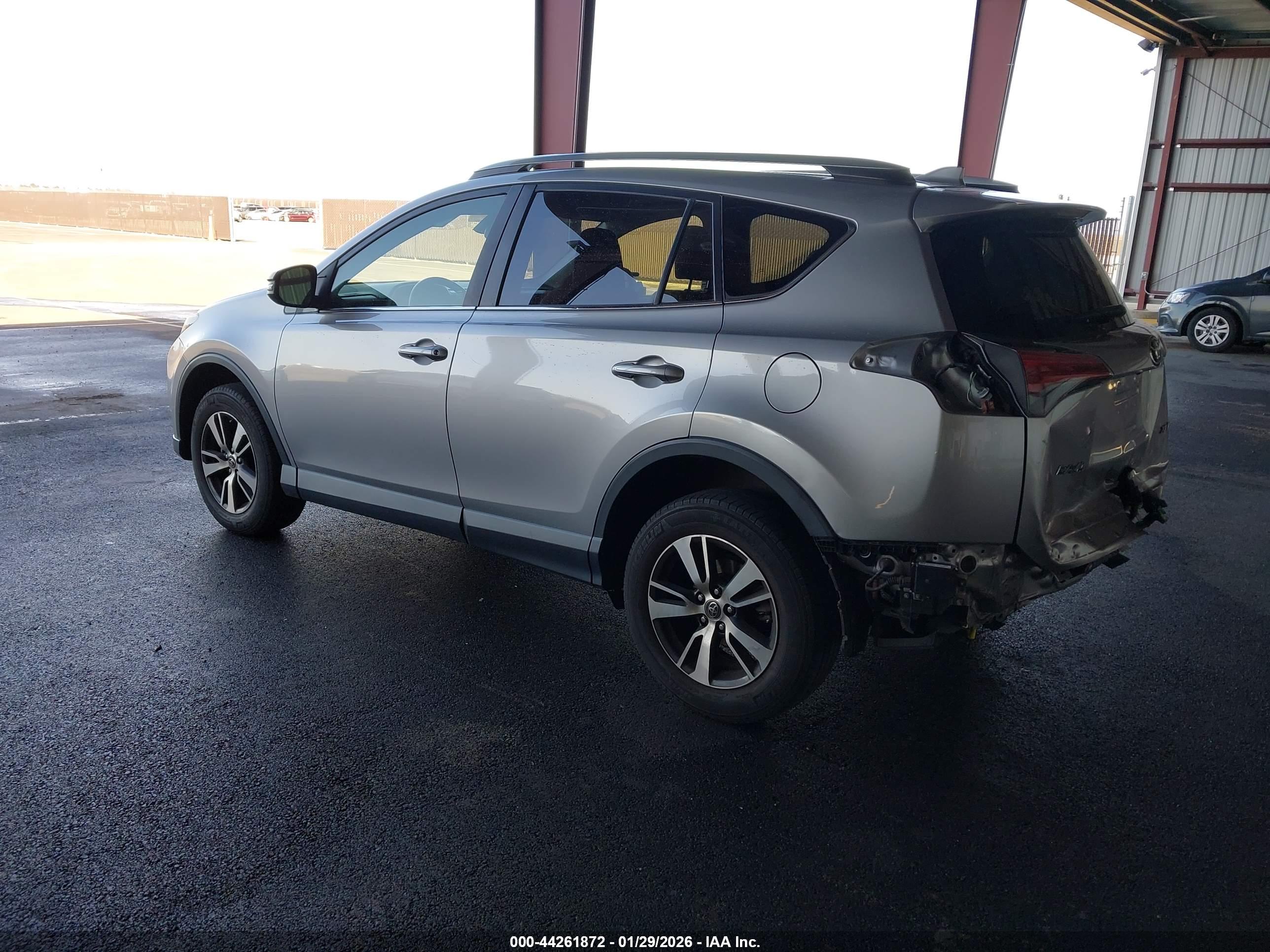 TOYOTA RAV4 image 3
