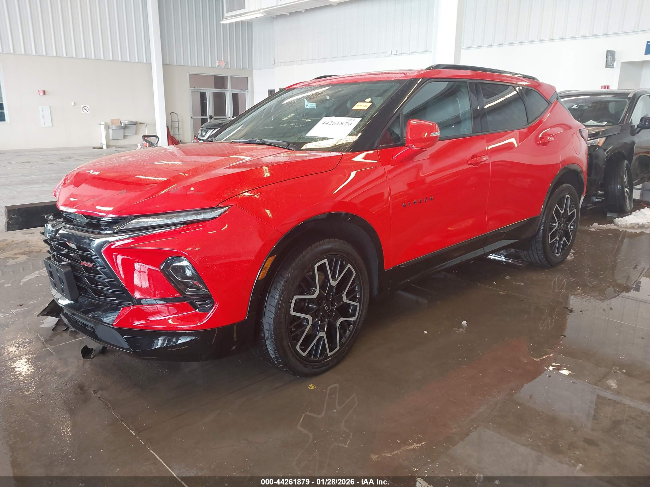 CHEVROLET BLAZER image 2