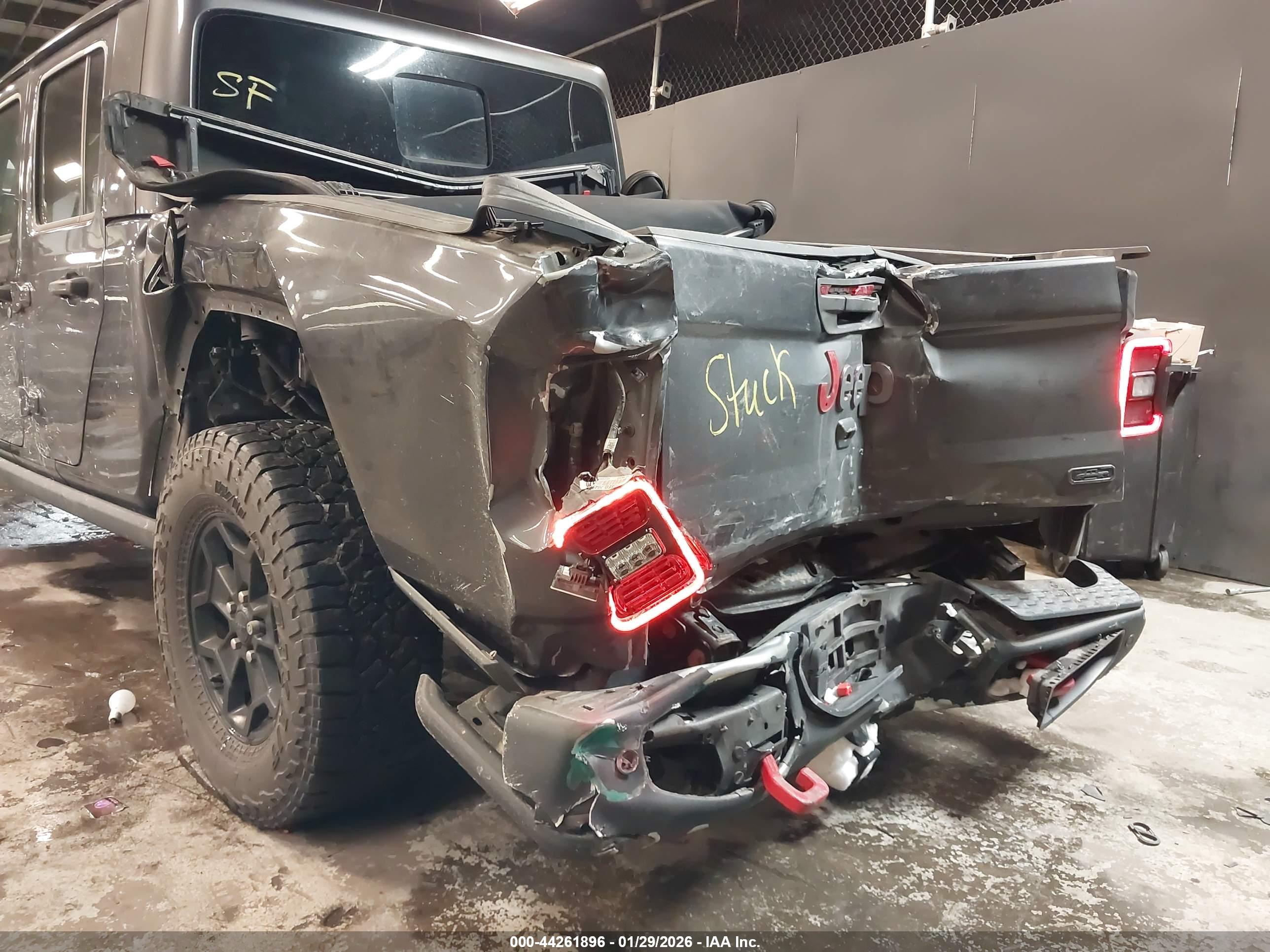 JEEP GLADIATOR image 6