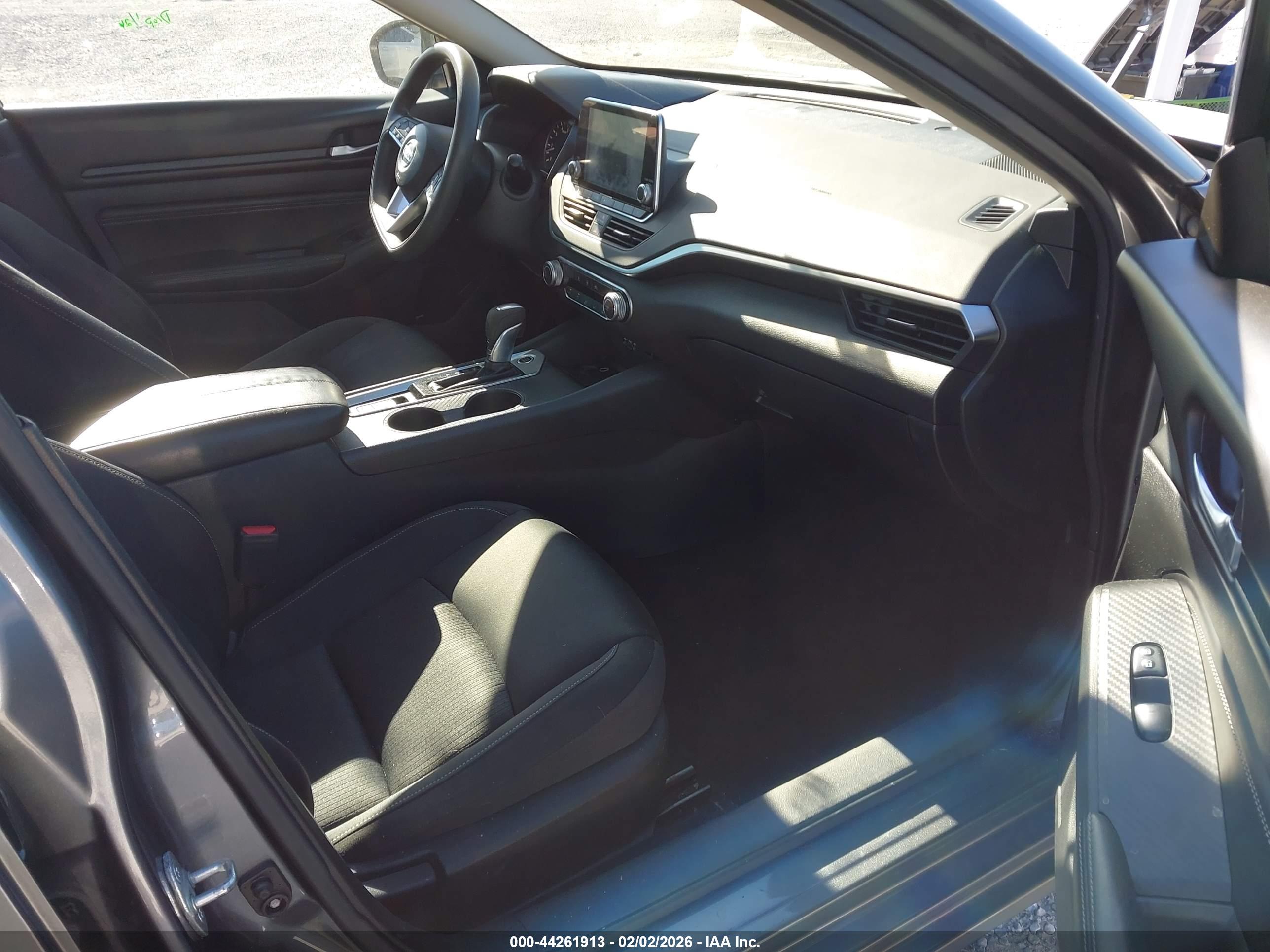 NISSAN ALTIMA image 5