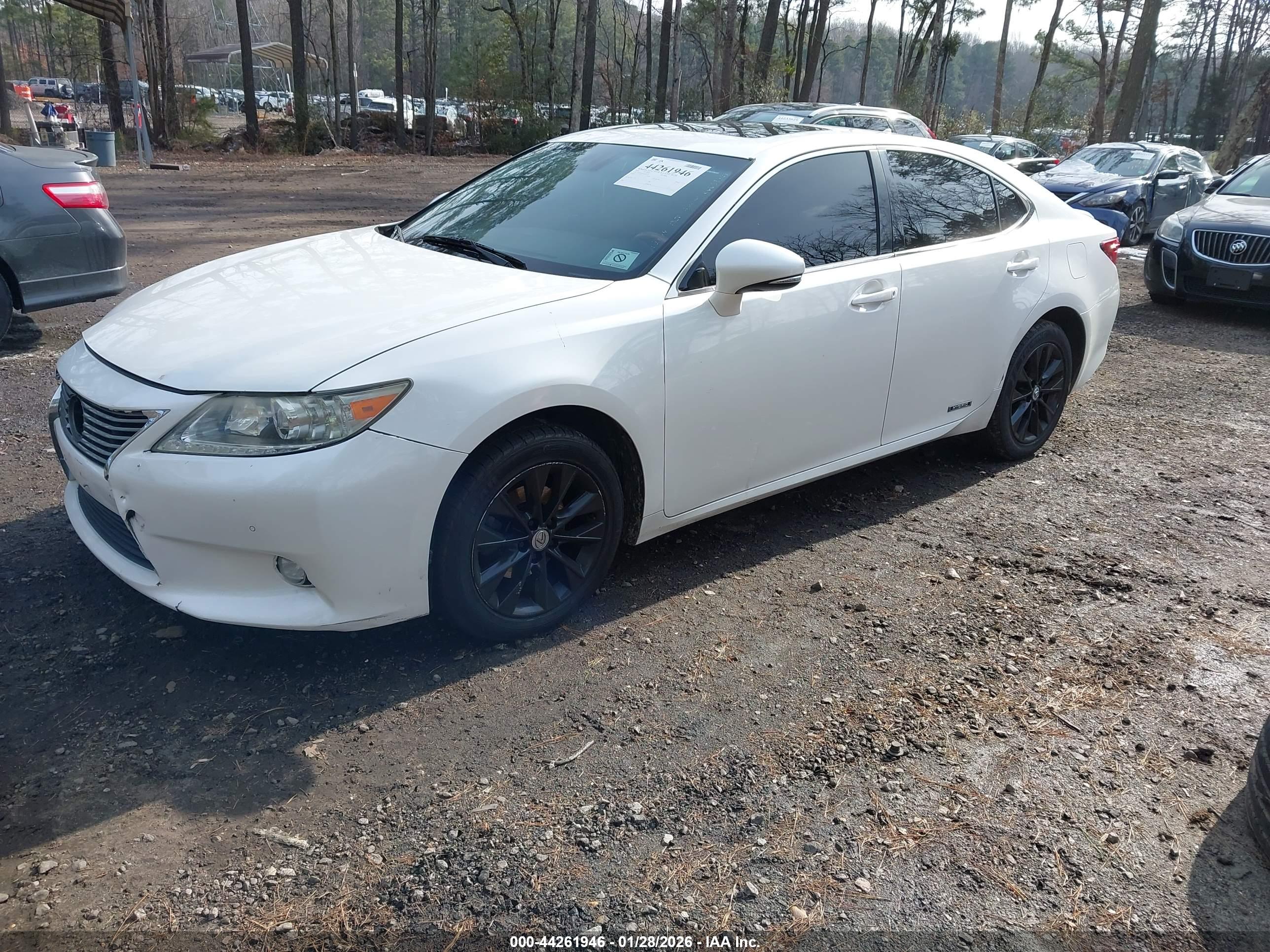 LEXUS ES image 2