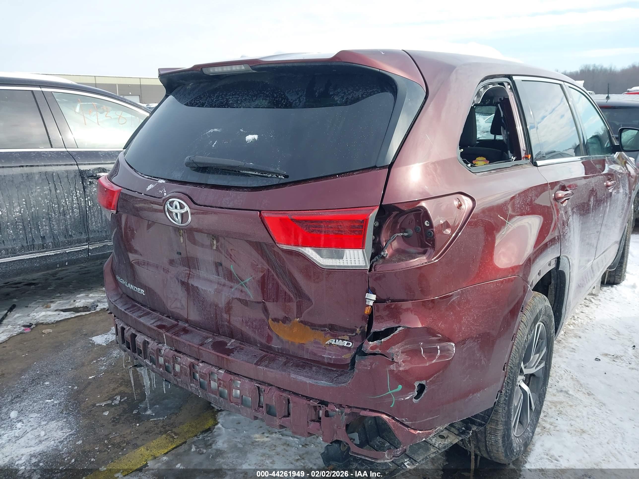 TOYOTA HIGHLANDER image 6