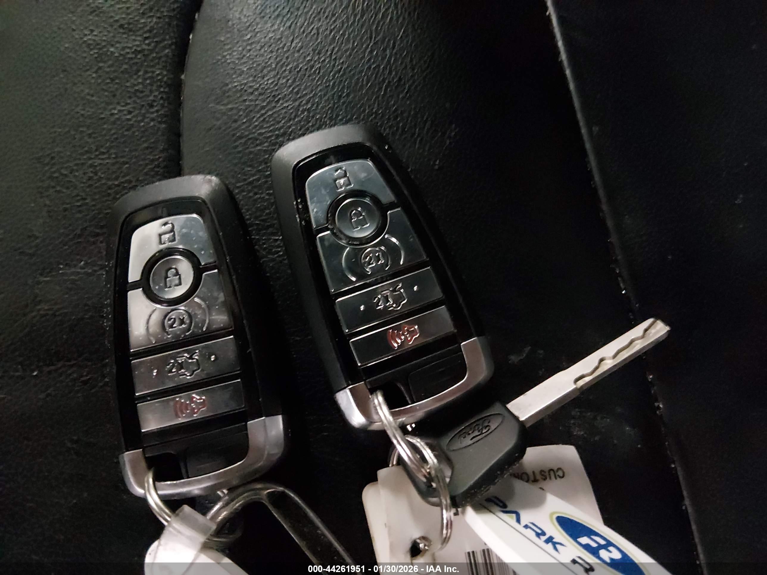 FORD EXPLORER image 11