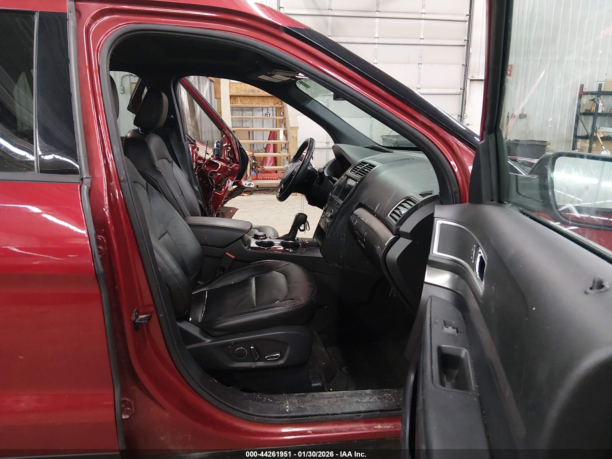 FORD EXPLORER image 5