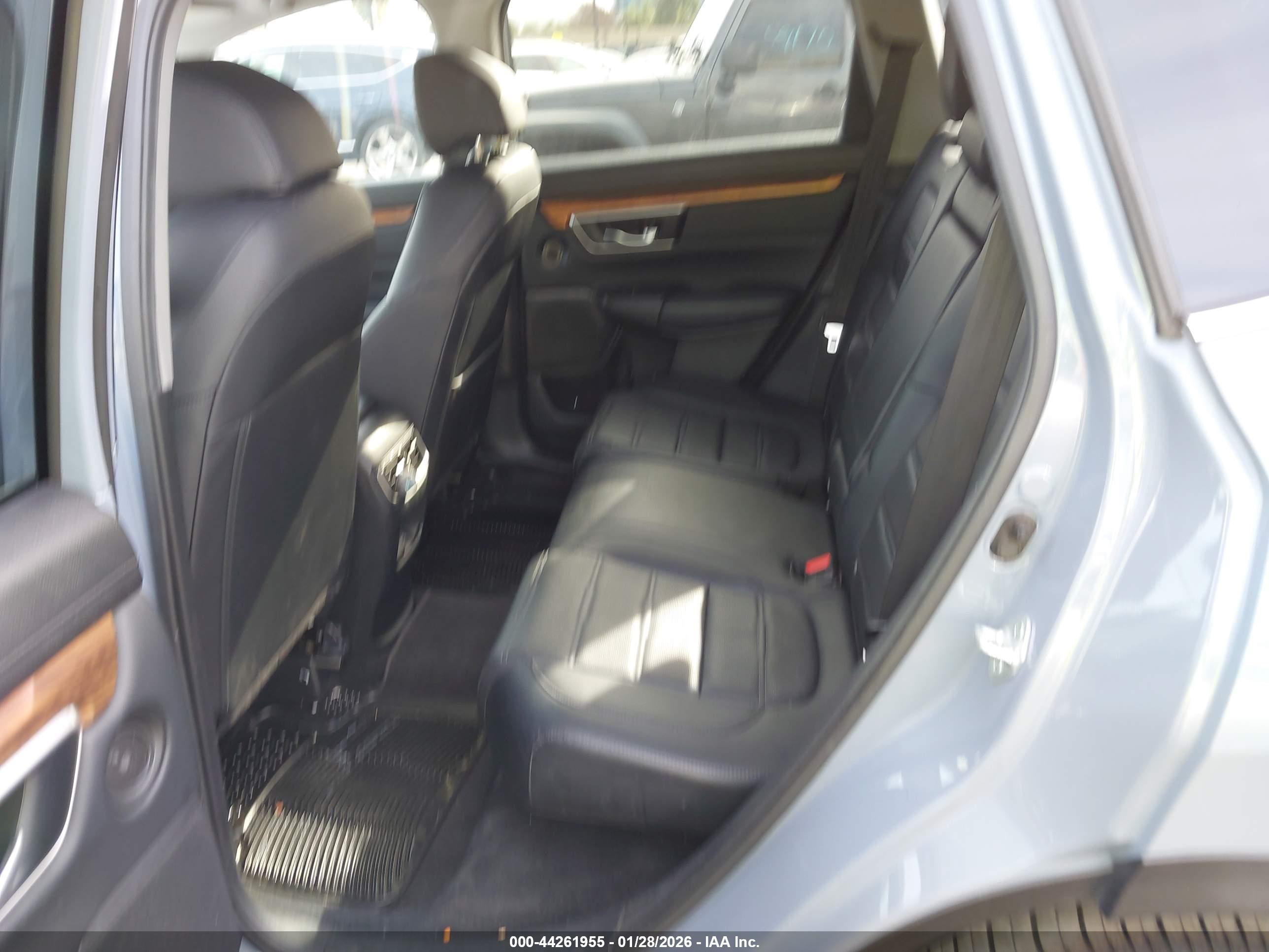 HONDA CR-V image 8