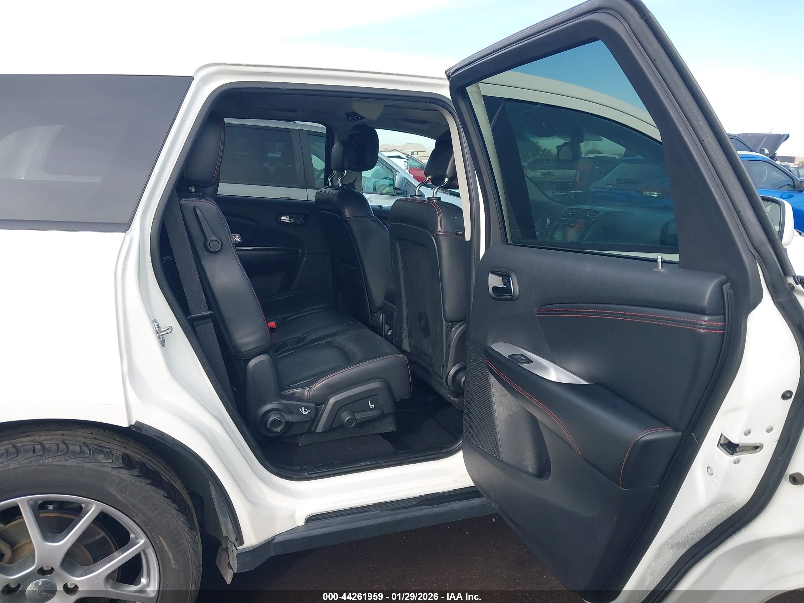 DODGE JOURNEY image 8