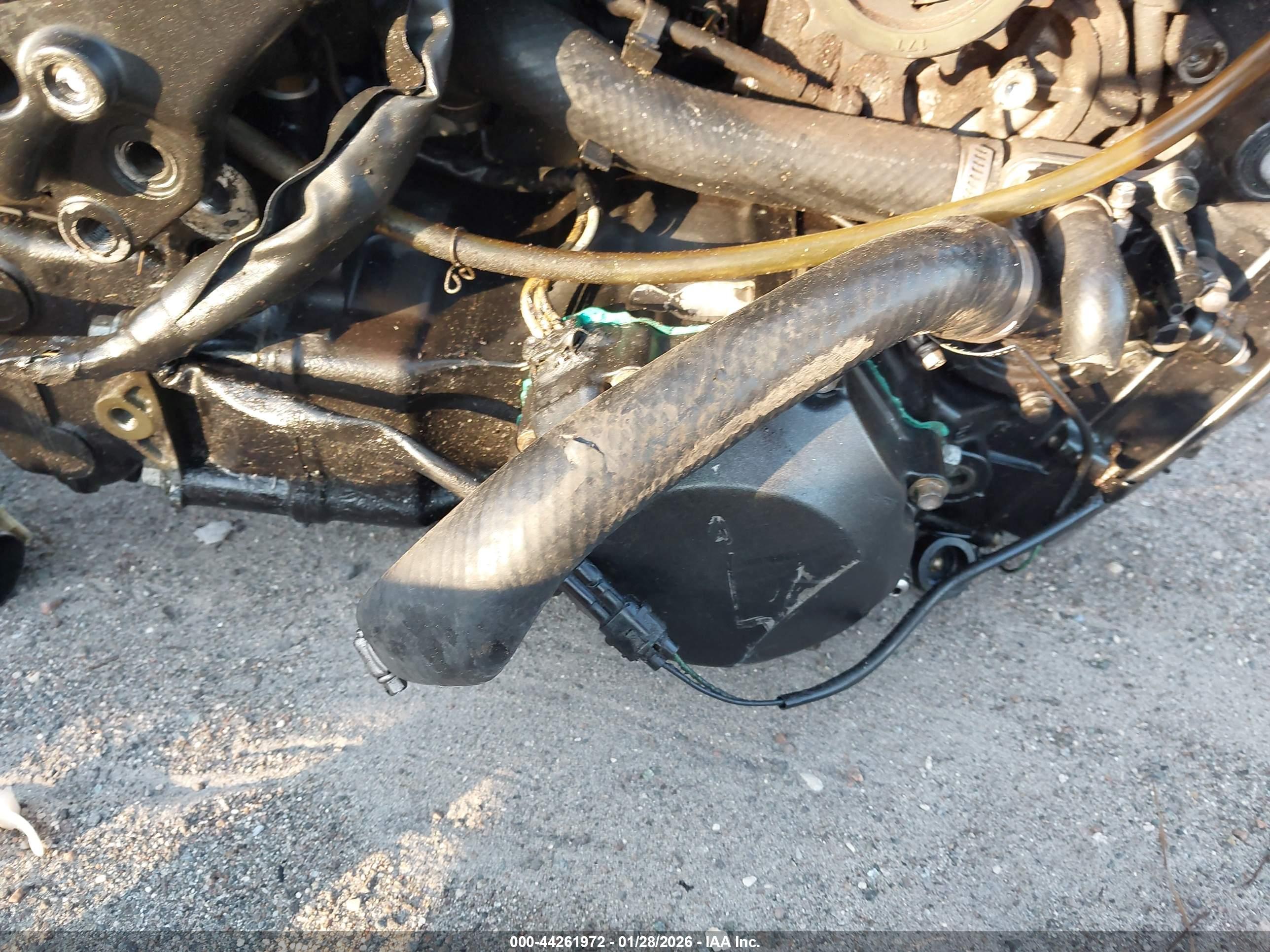 KAWASAKI ZX1000 image 8