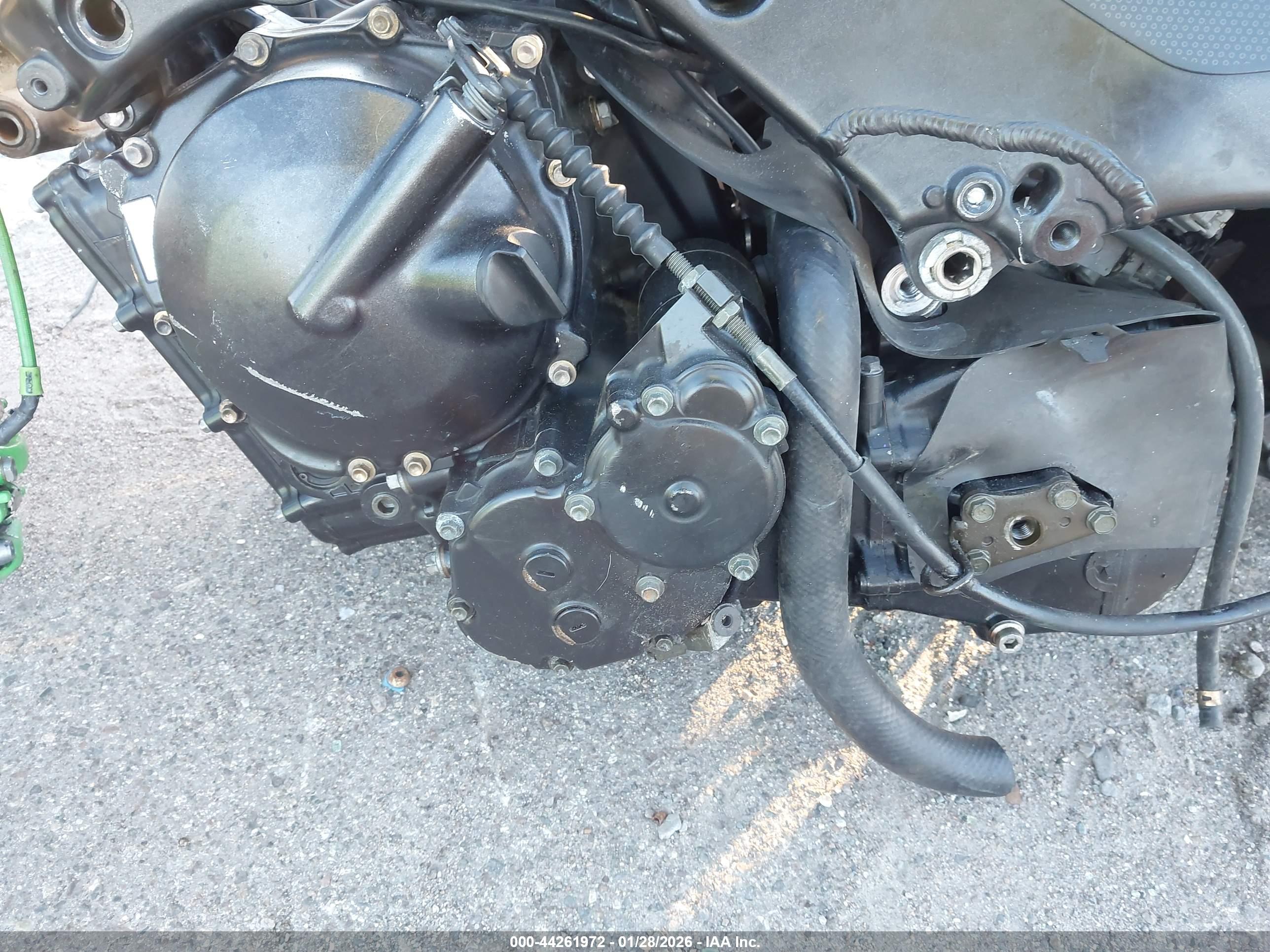 KAWASAKI ZX1000 image 9