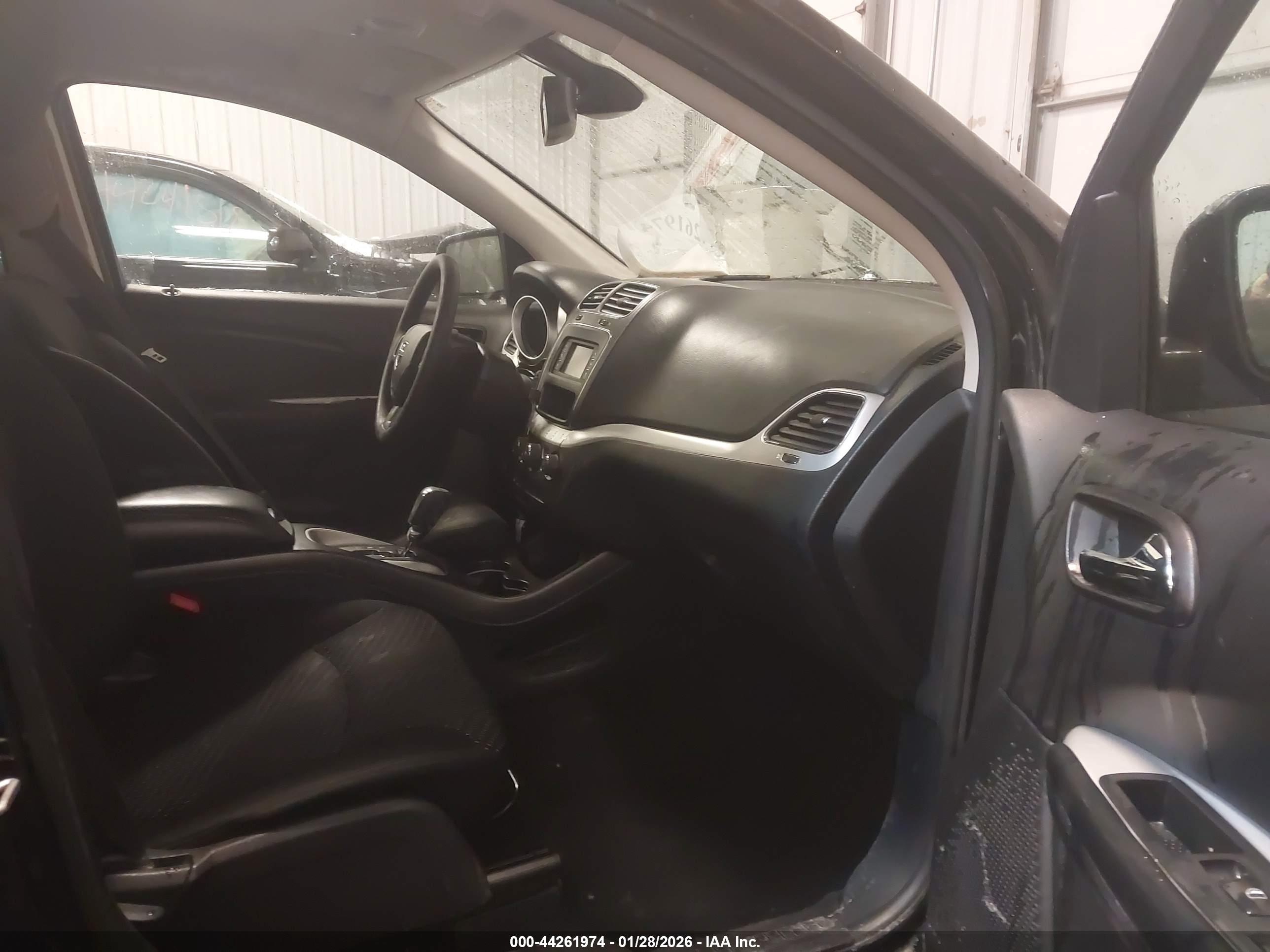DODGE JOURNEY image 5