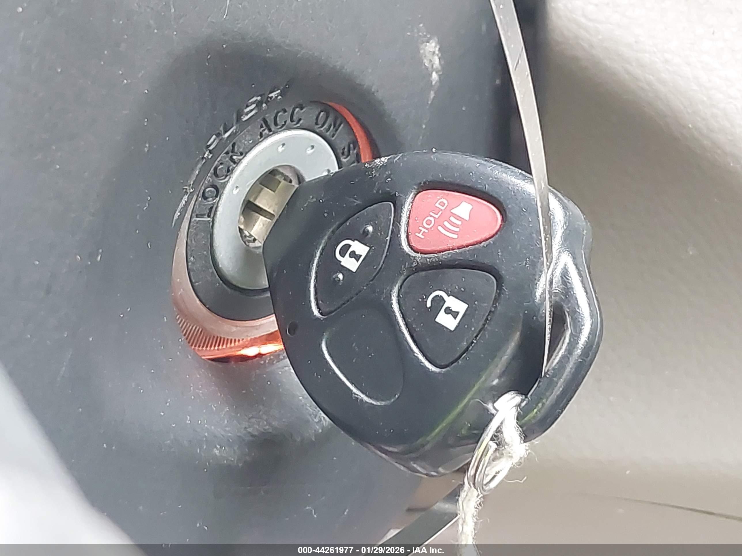TOYOTA RAV4 image 11