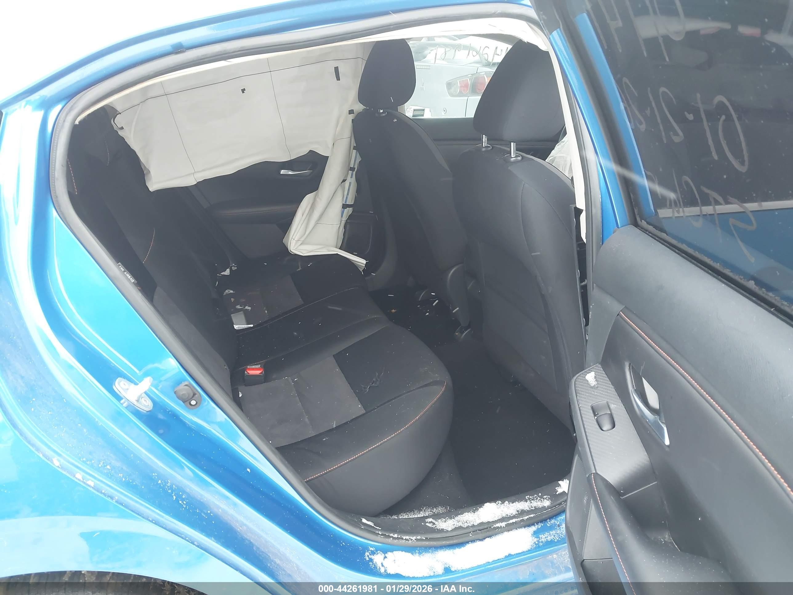NISSAN SENTRA image 8