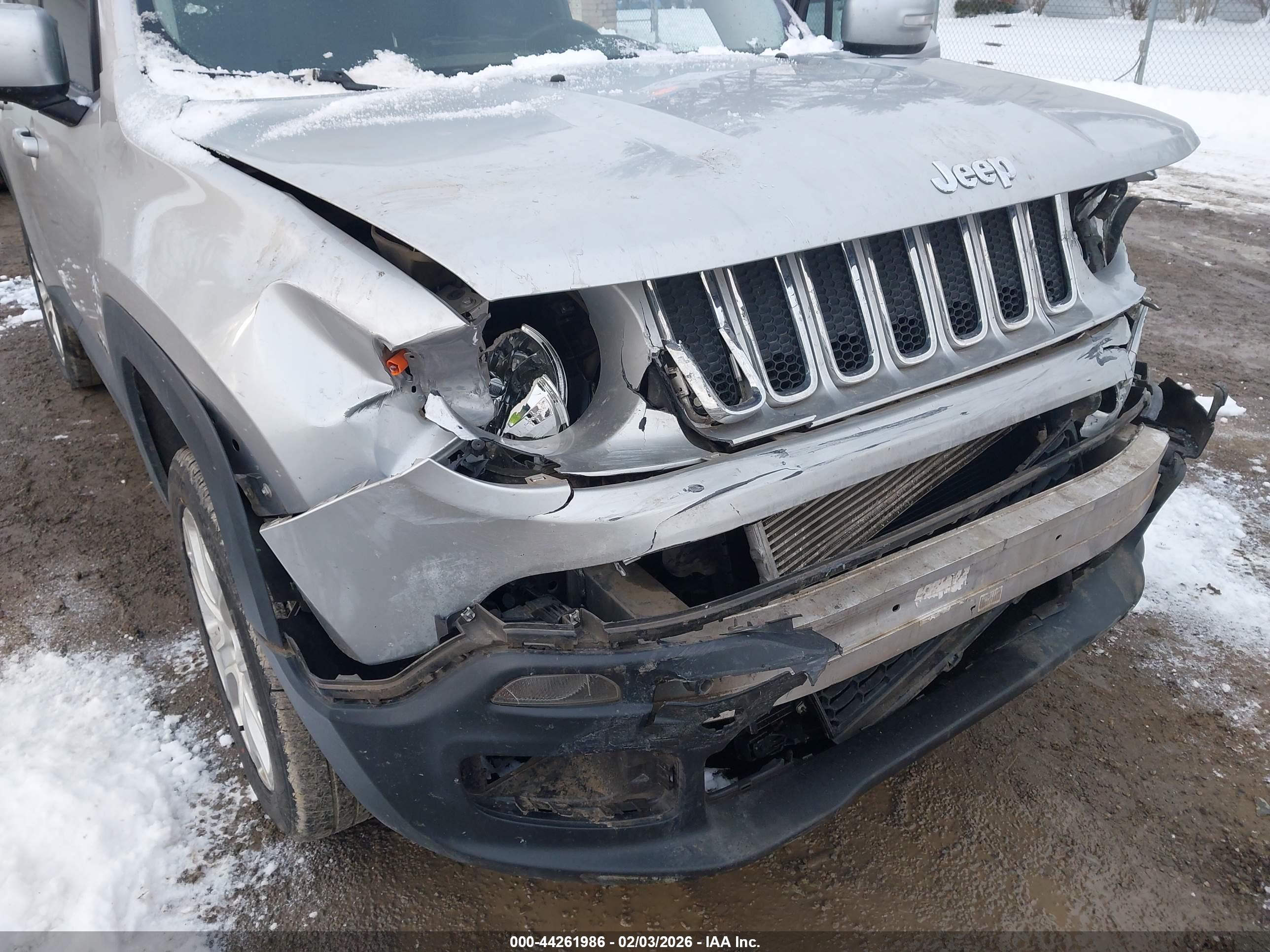 JEEP RENEGADE image 6