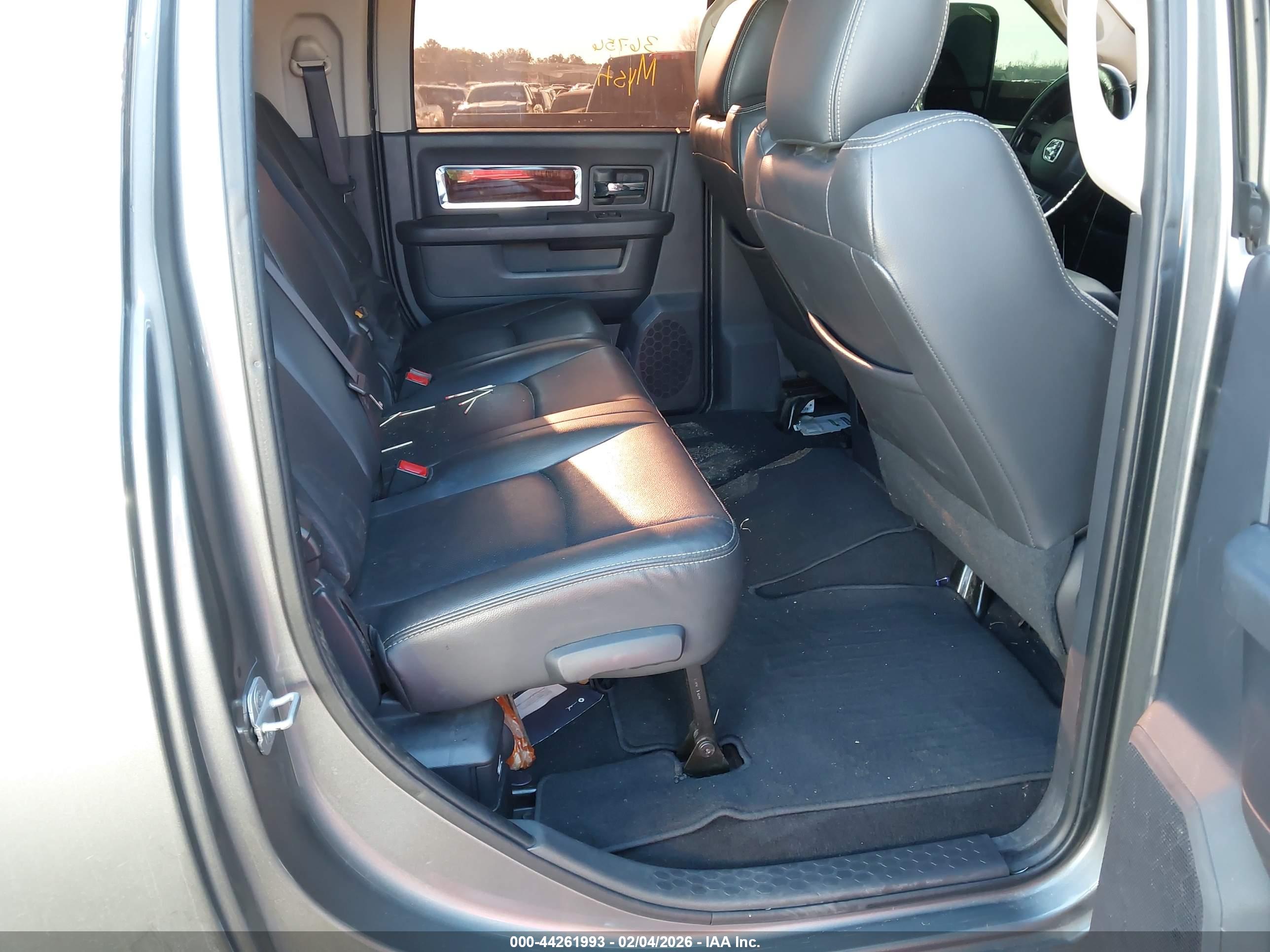 RAM 2500 image 8