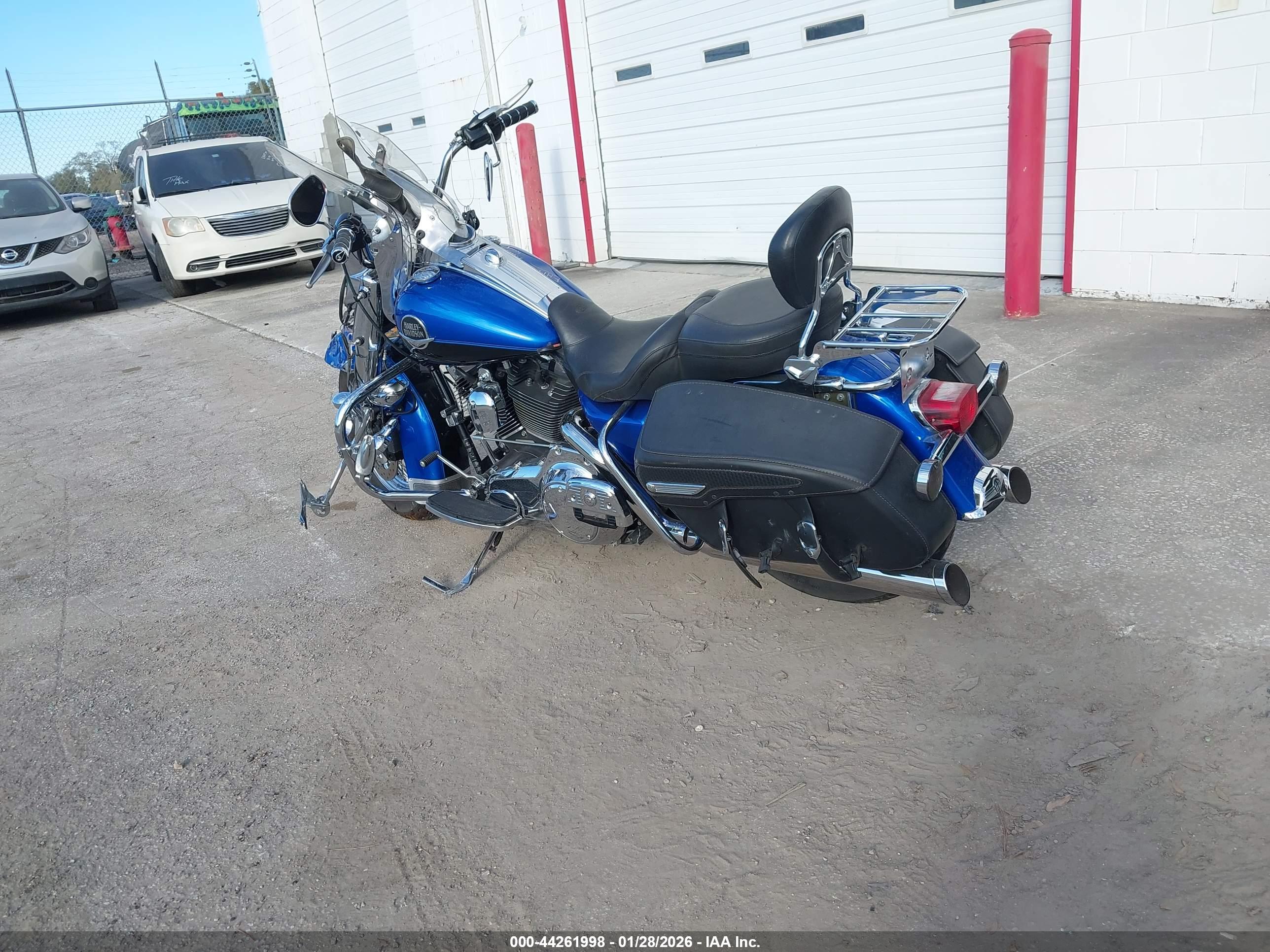 HARLEY-DAVIDSON FLHRC image 3