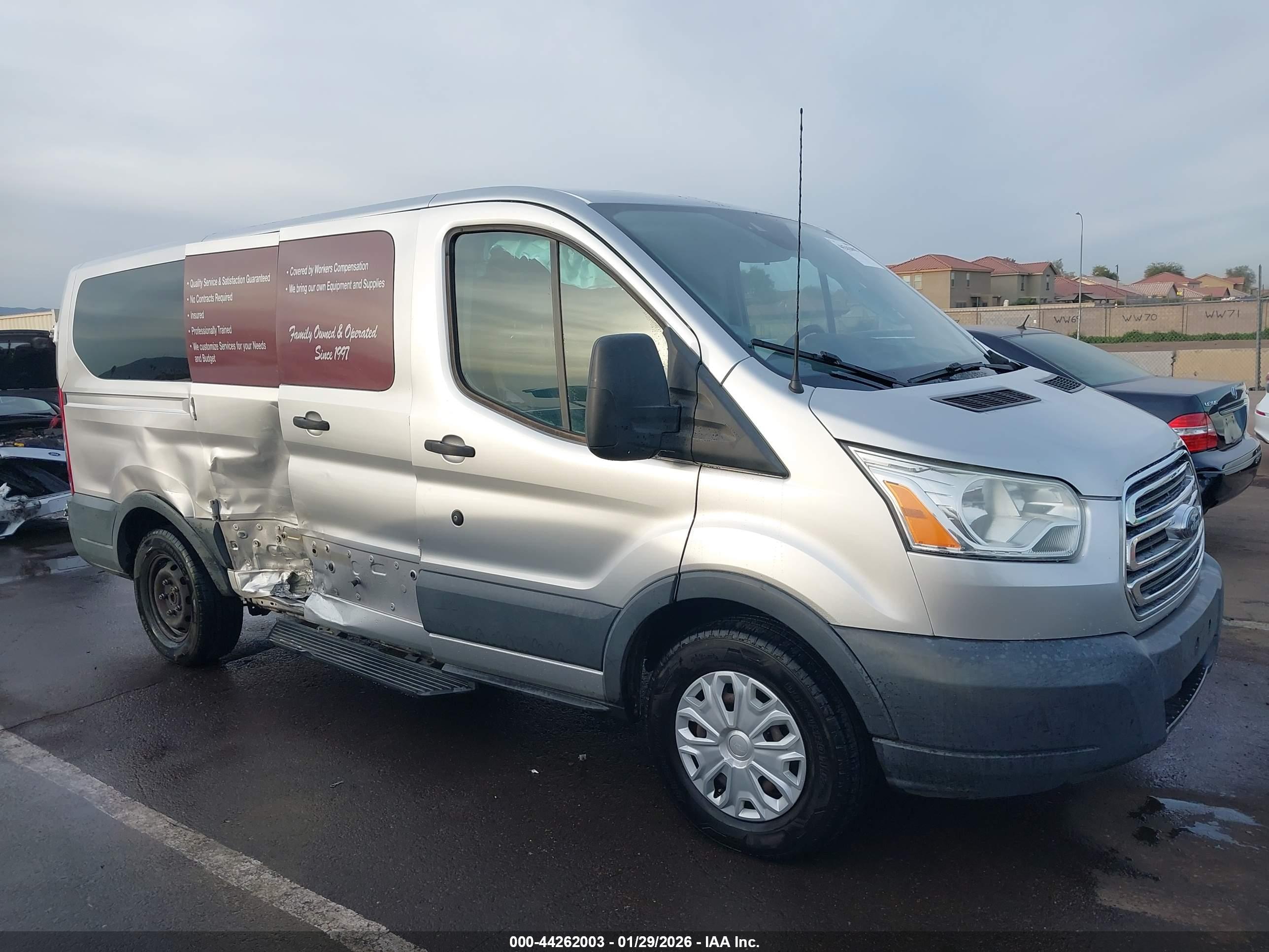 FORD TRANSIT-150 image 6