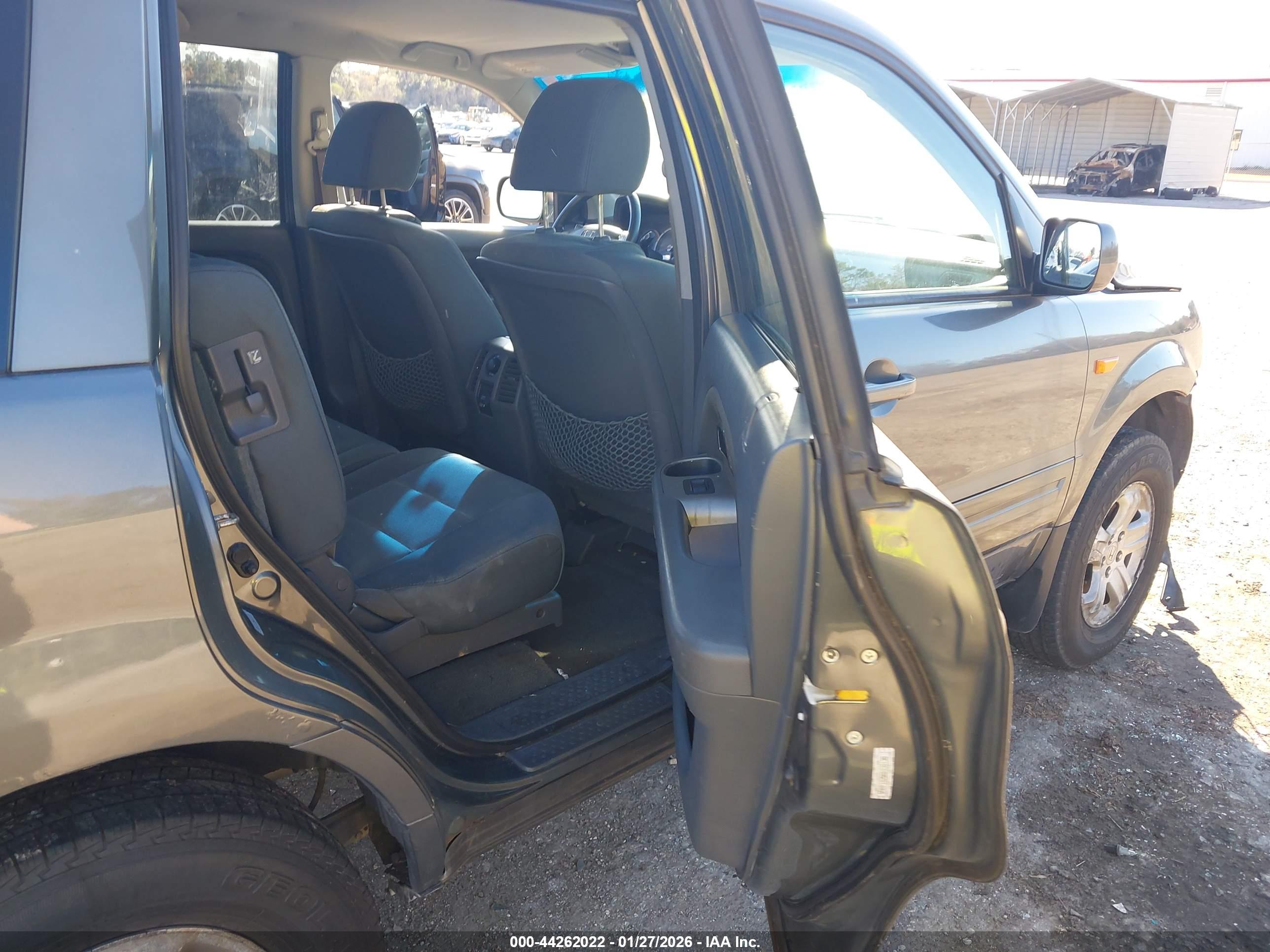 HONDA PILOT image 8