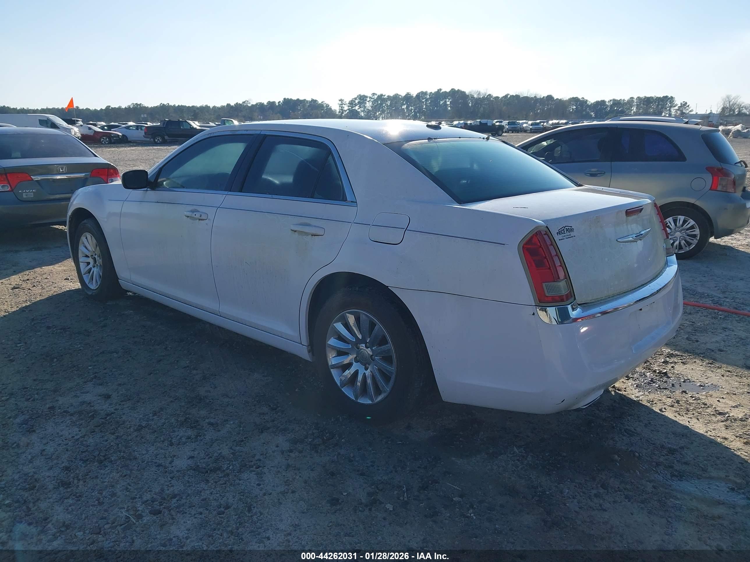 CHRYSLER 300 image 3