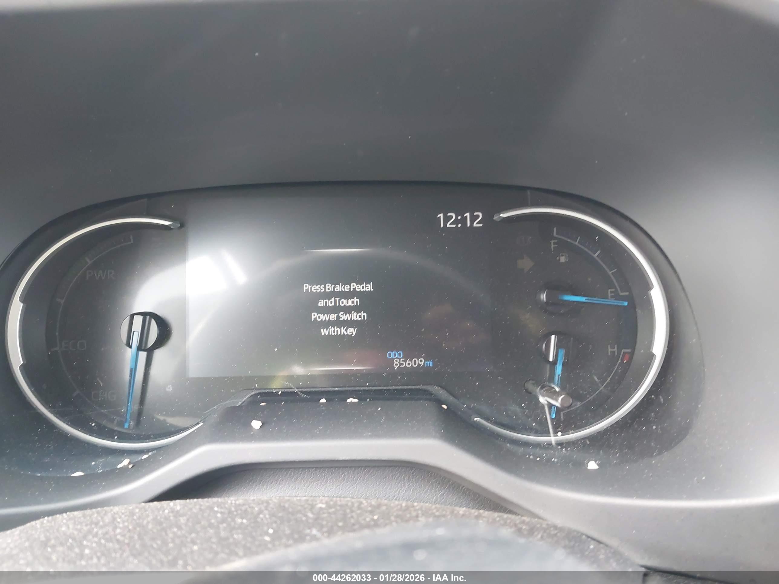 TOYOTA RAV4 image 7