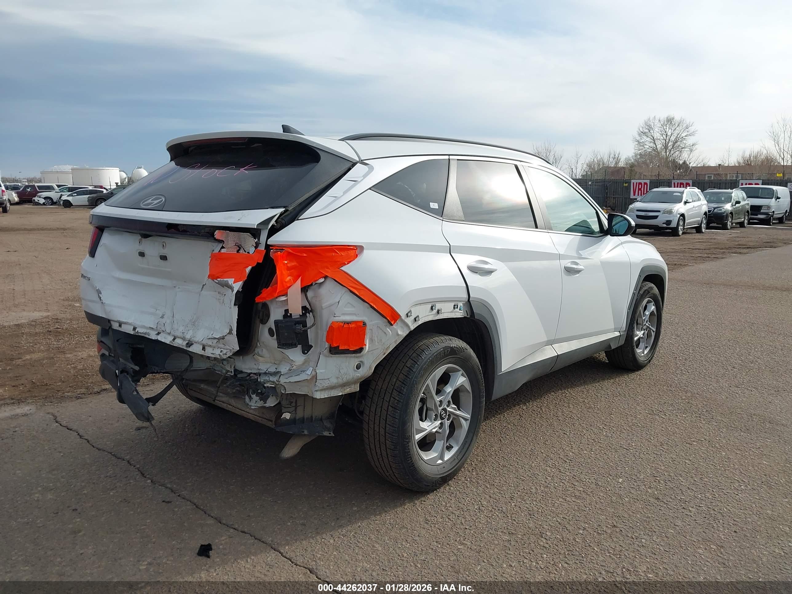 HYUNDAI TUCSON image 4