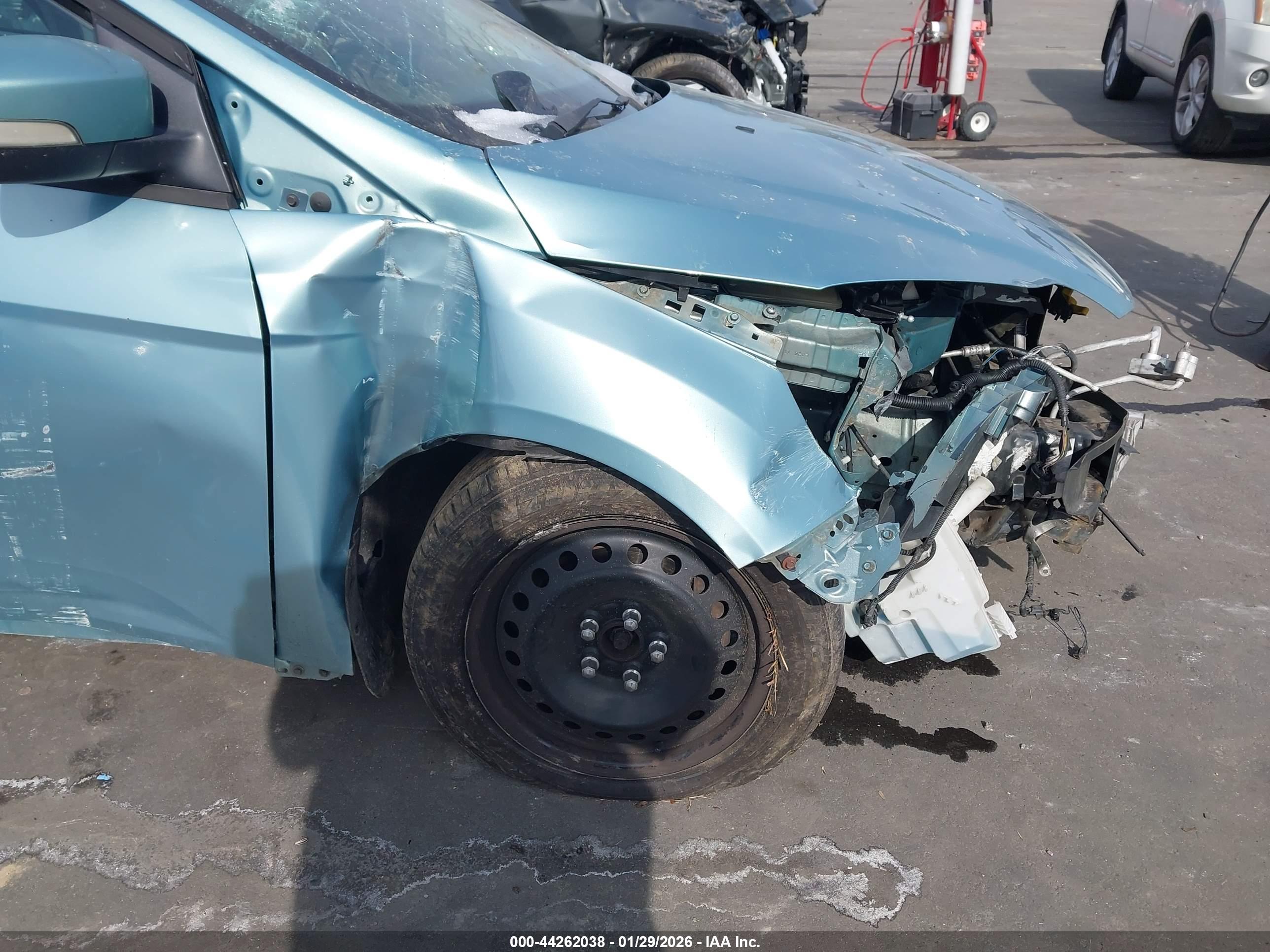 FORD FOCUS image 6