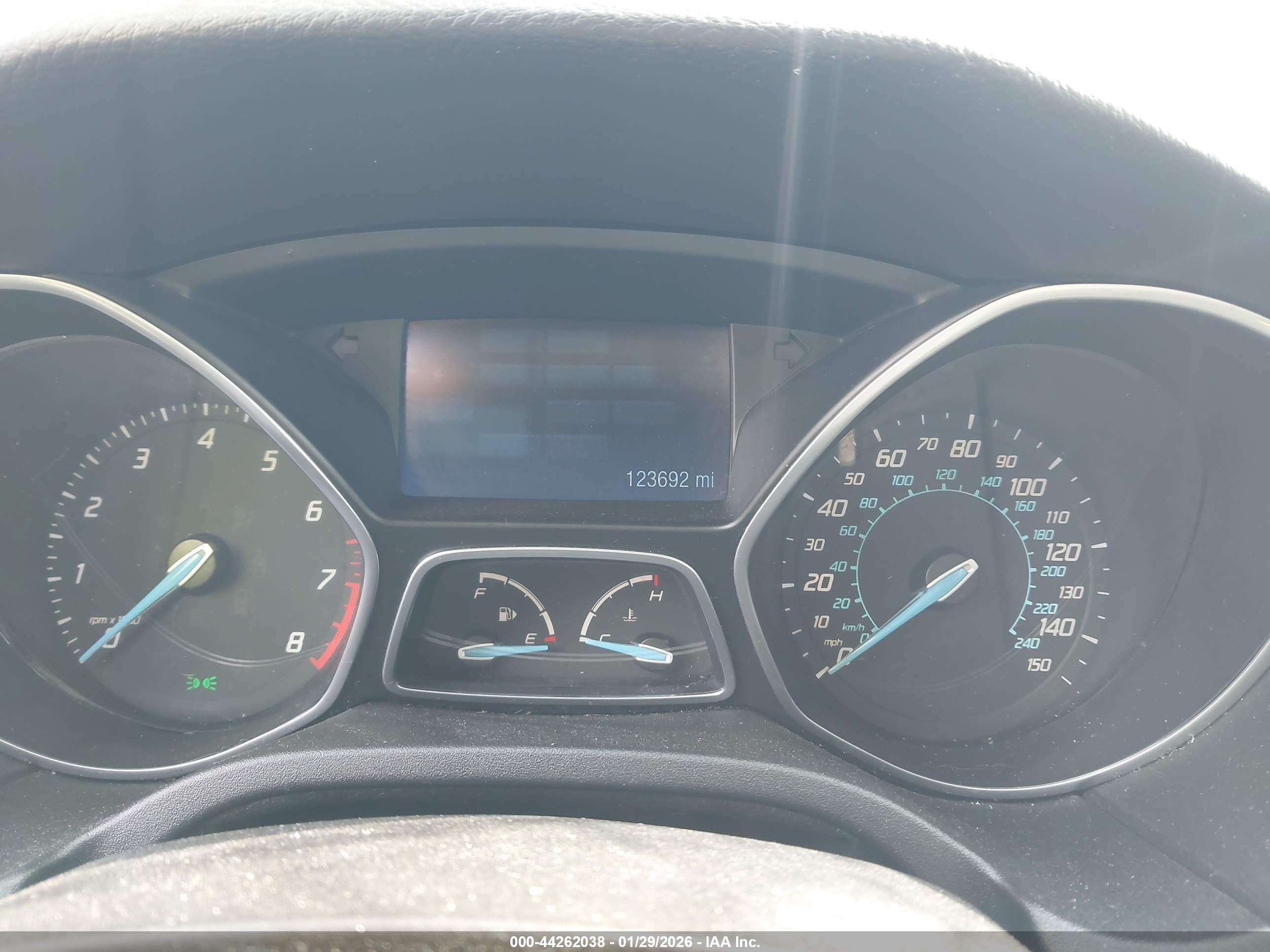 FORD FOCUS image 7