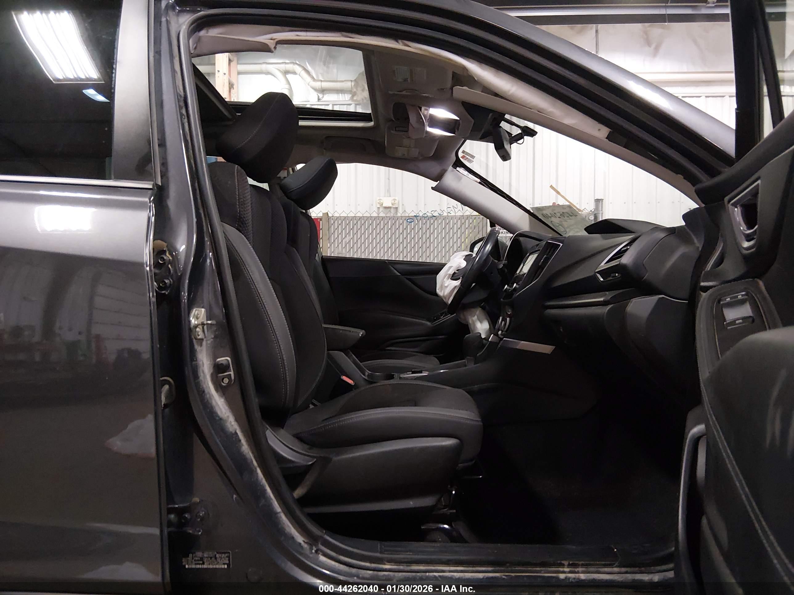 SUBARU FORESTER image 5