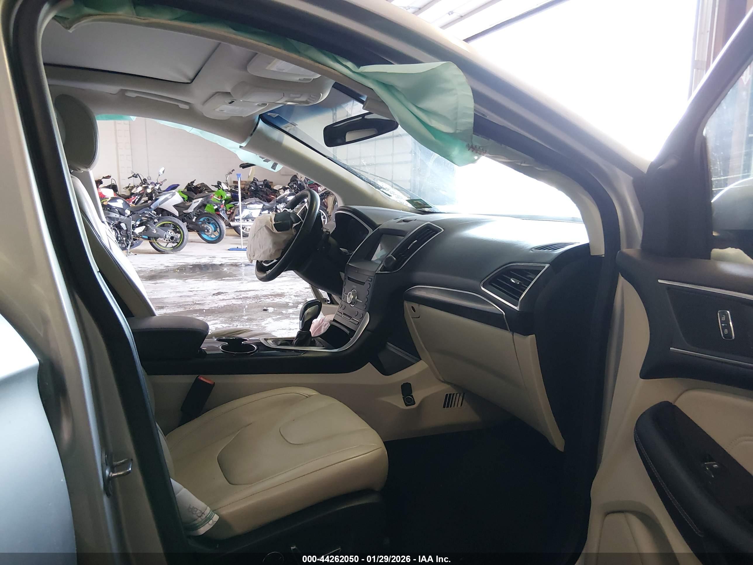 FORD EDGE image 5