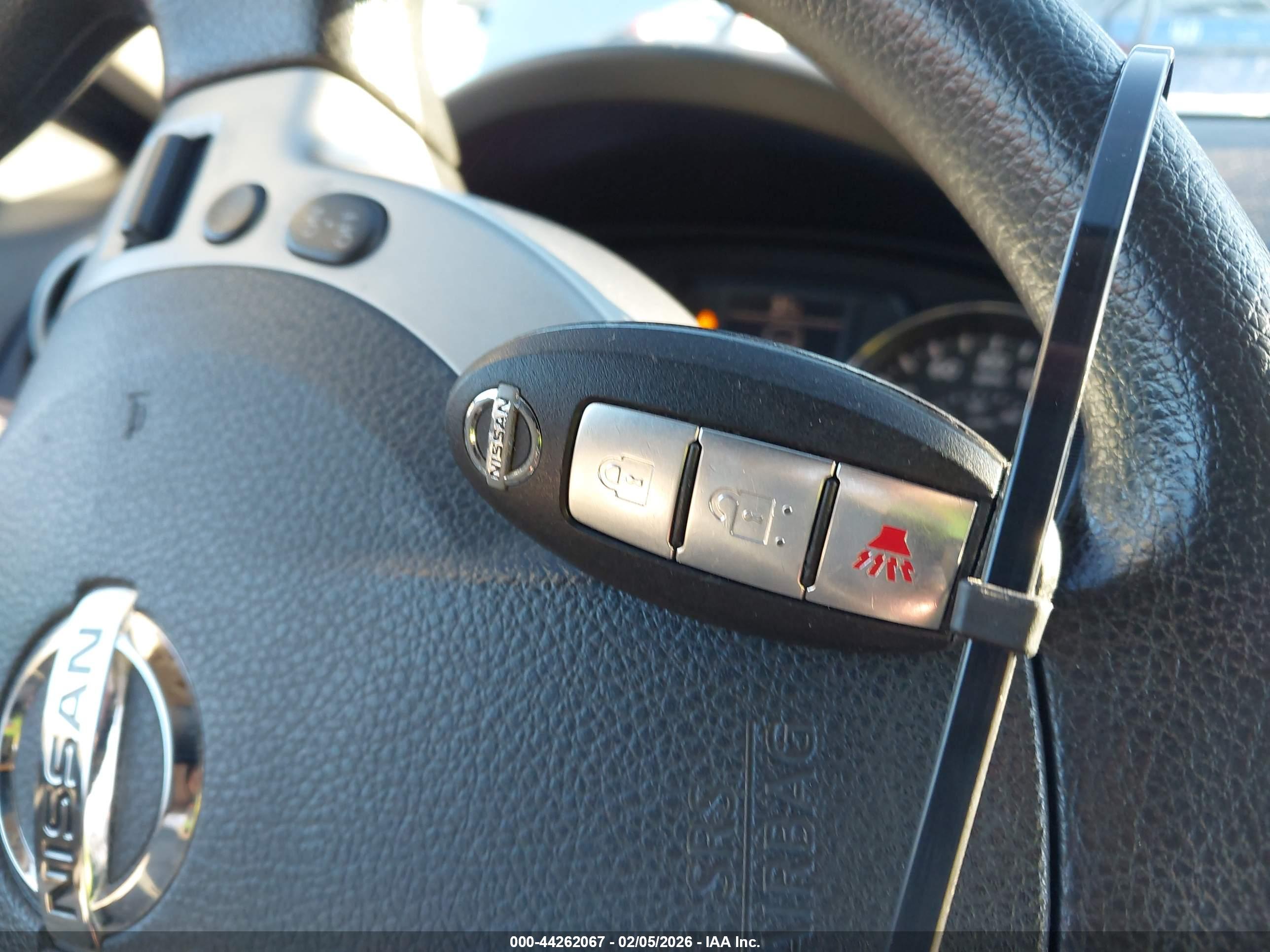 NISSAN ROGUE image 11