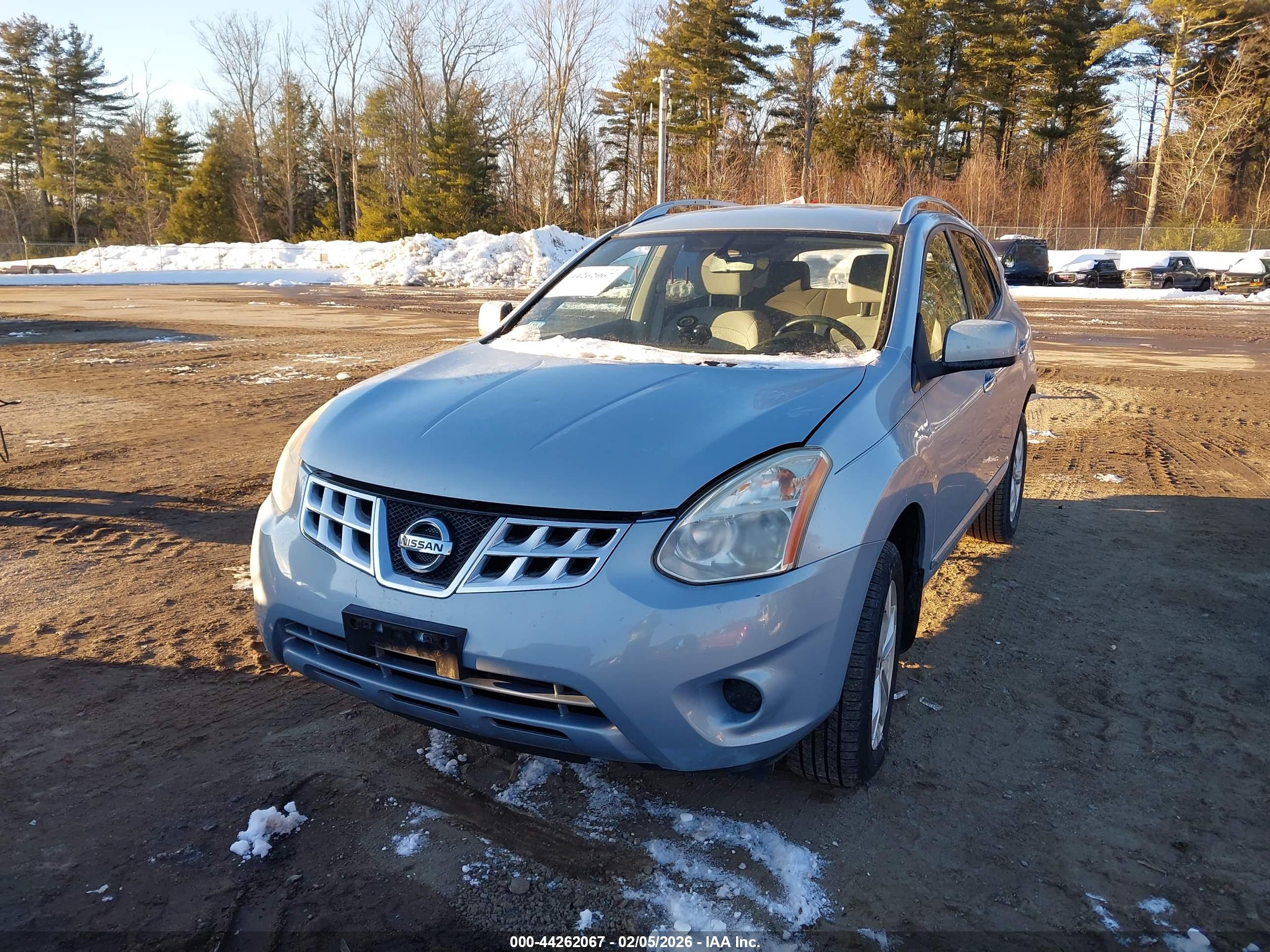 NISSAN ROGUE image 2
