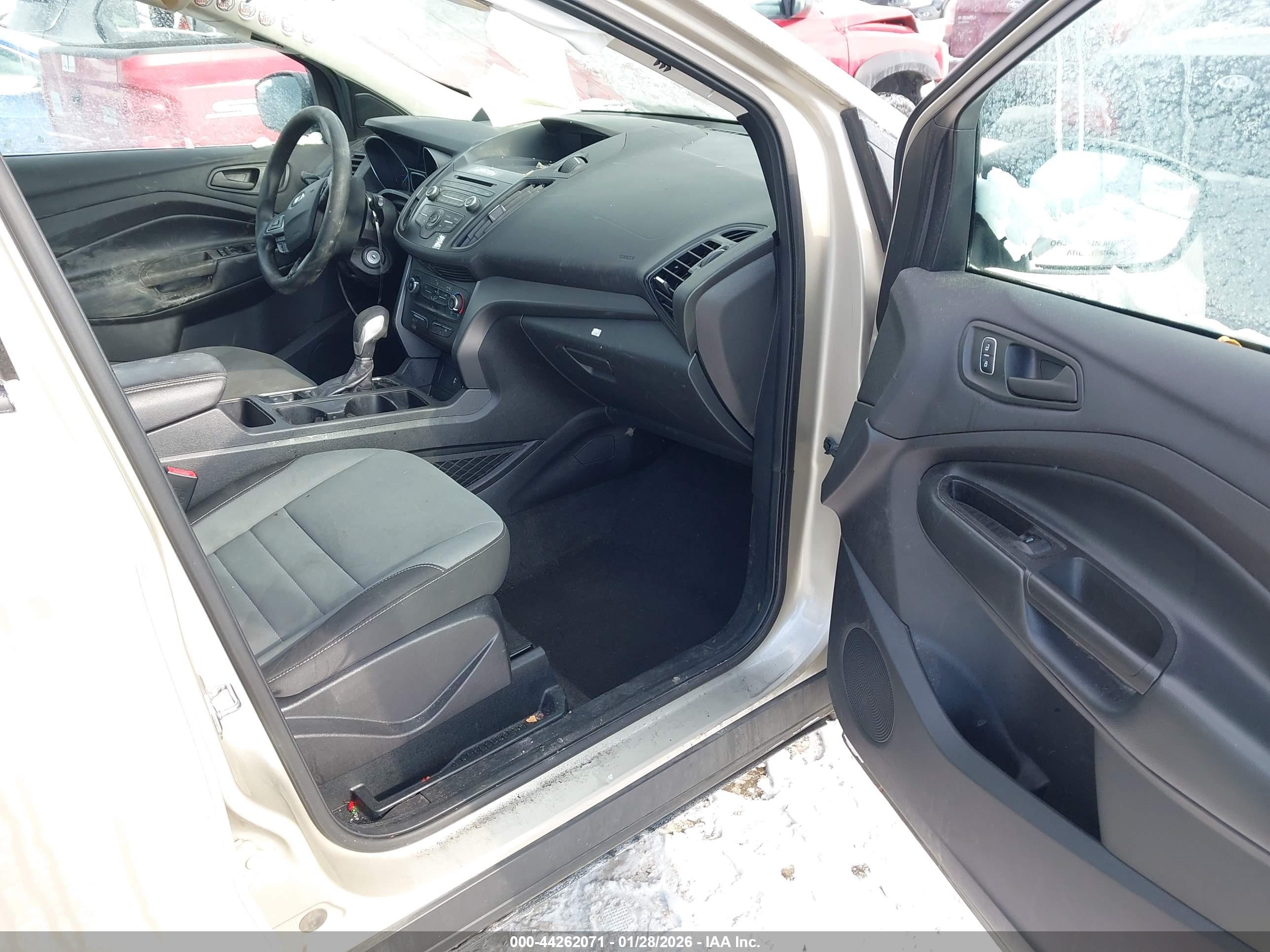 FORD ESCAPE image 5