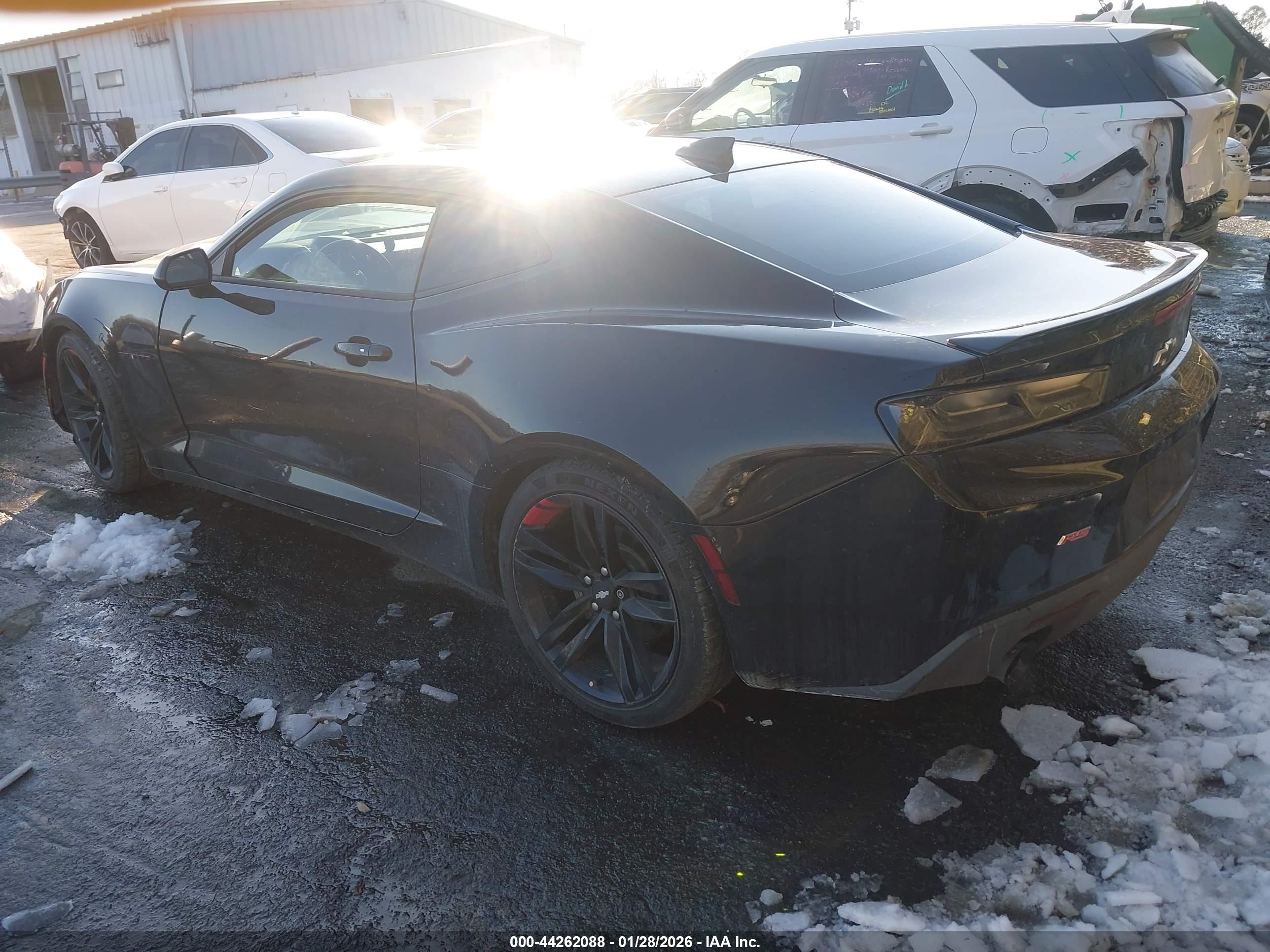 CHEVROLET CAMARO image 3