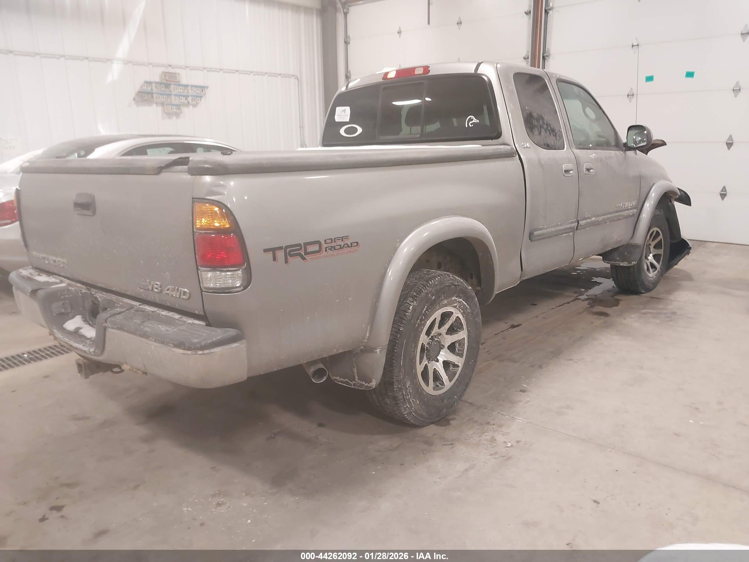 TOYOTA TUNDRA image 4