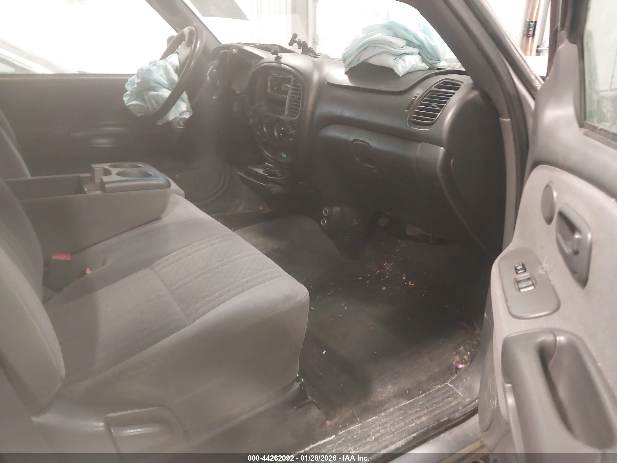 TOYOTA TUNDRA image 5