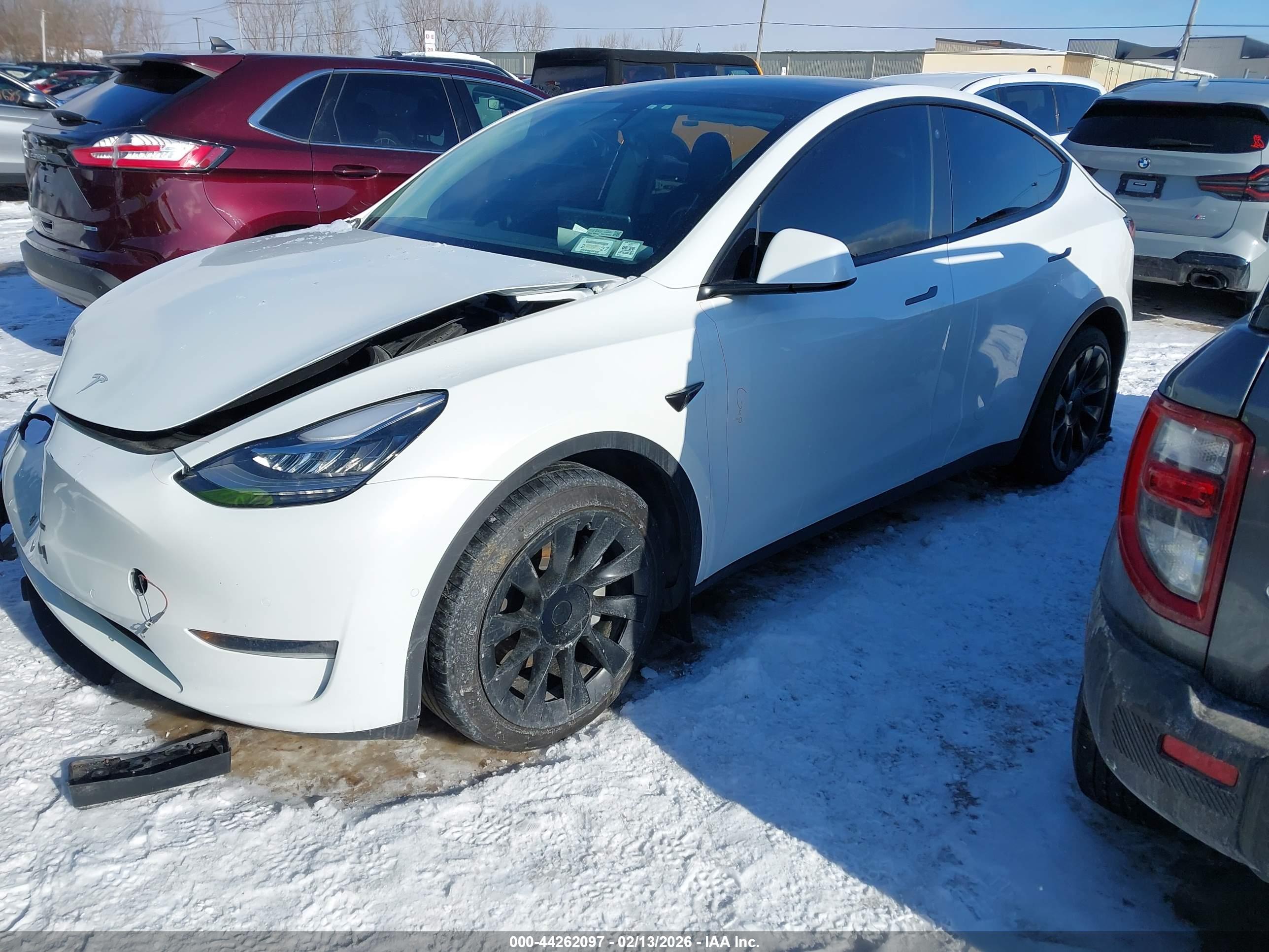 TESLA MODEL image 2